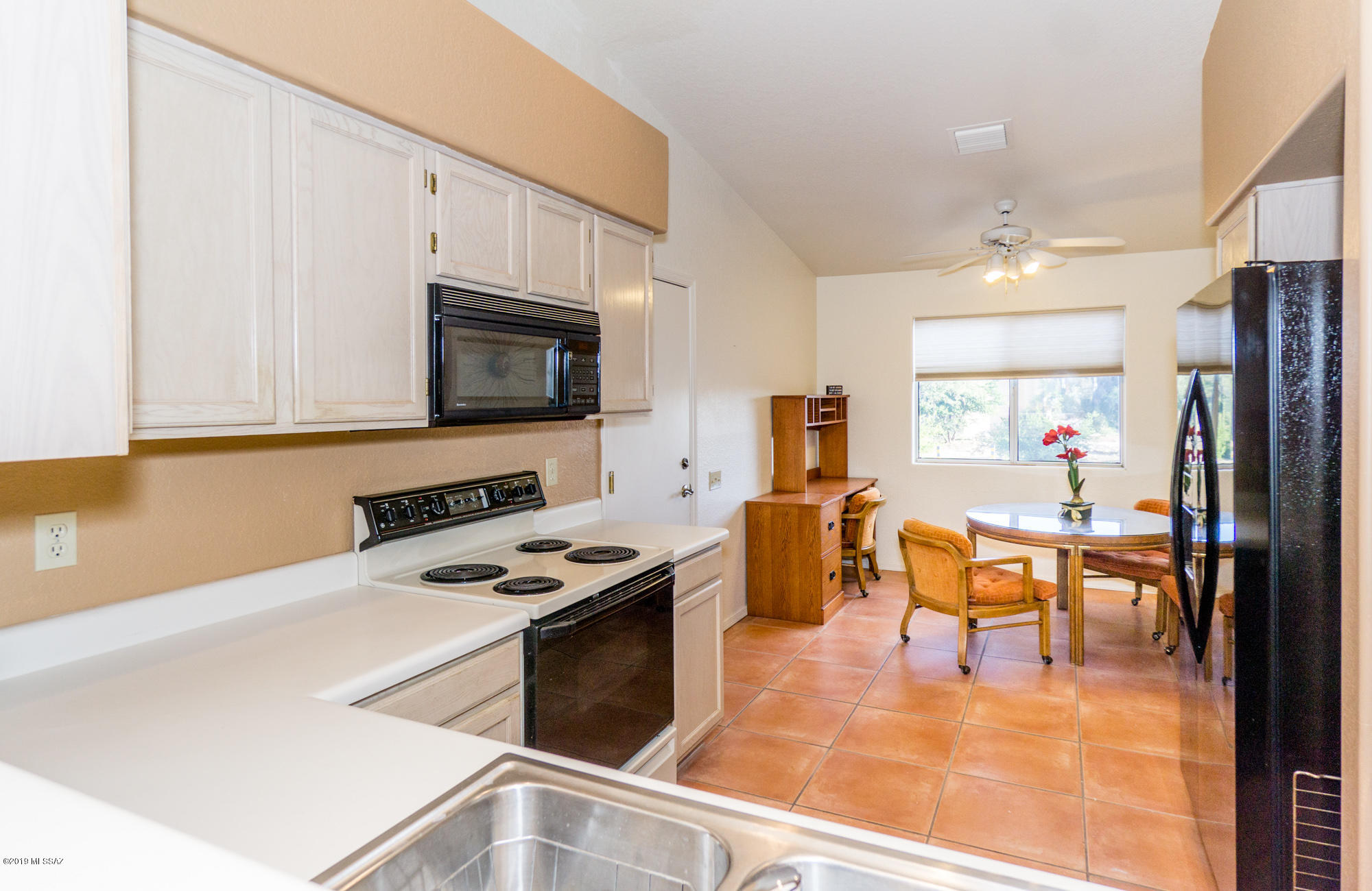 San Ignacio Heights (93-135) - Residential