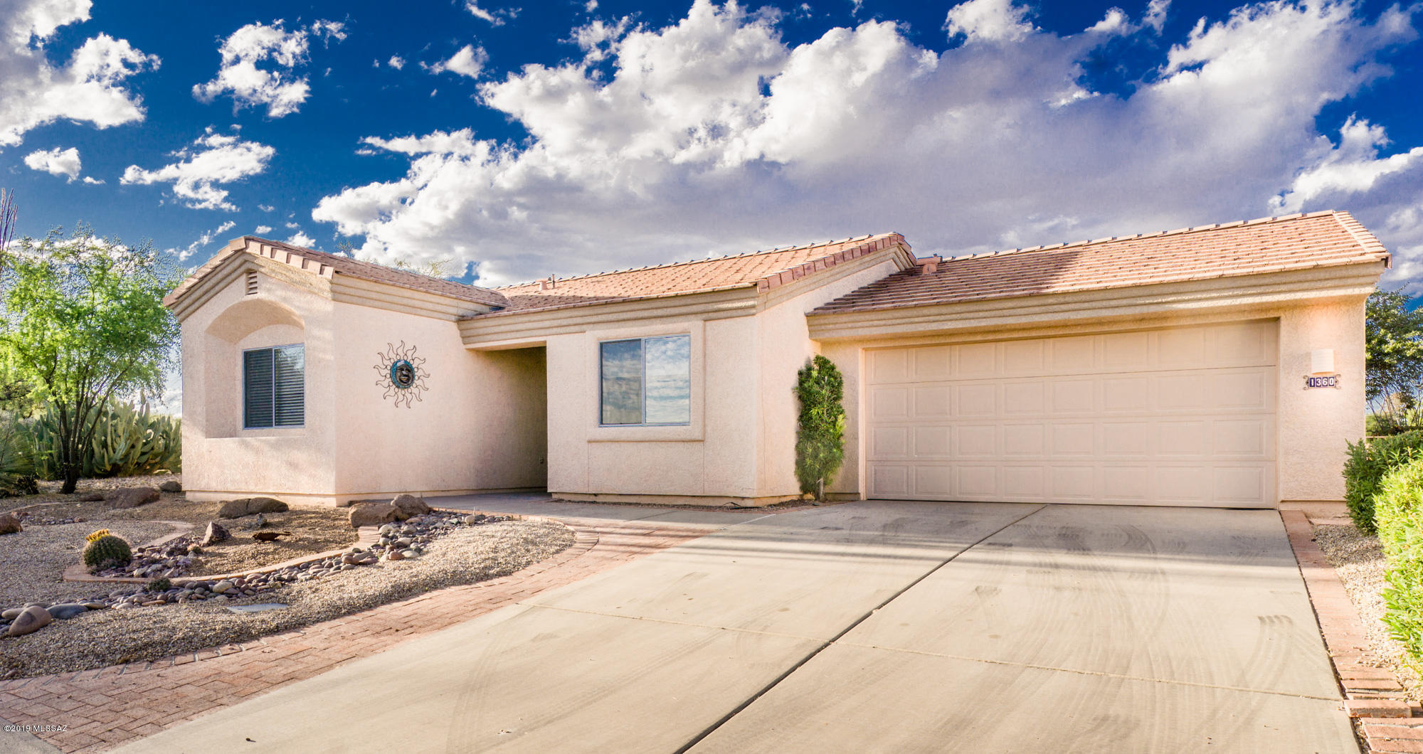 San Ignacio Heights (93-135) - Residential