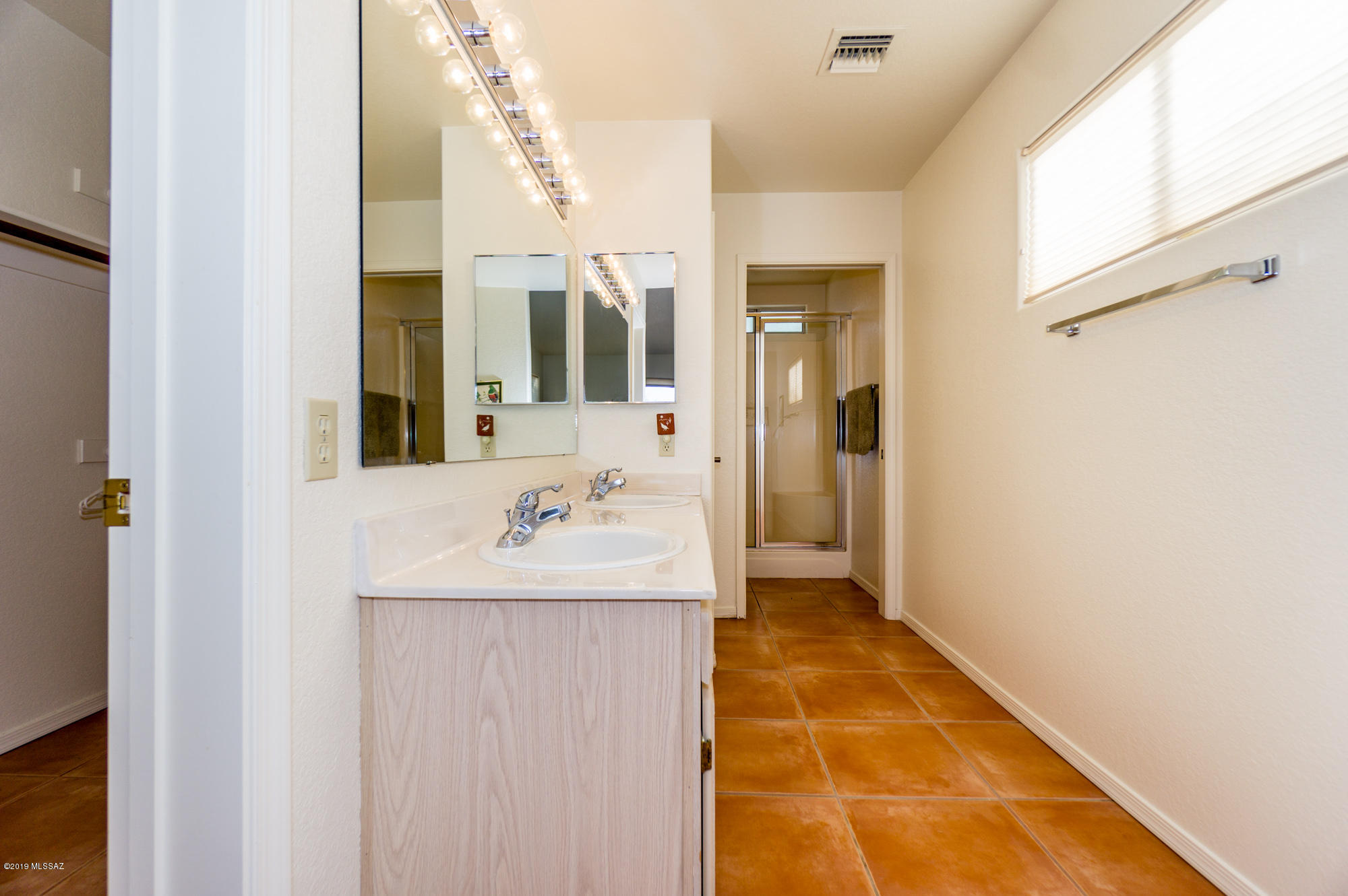 San Ignacio Heights (93-135) - Residential