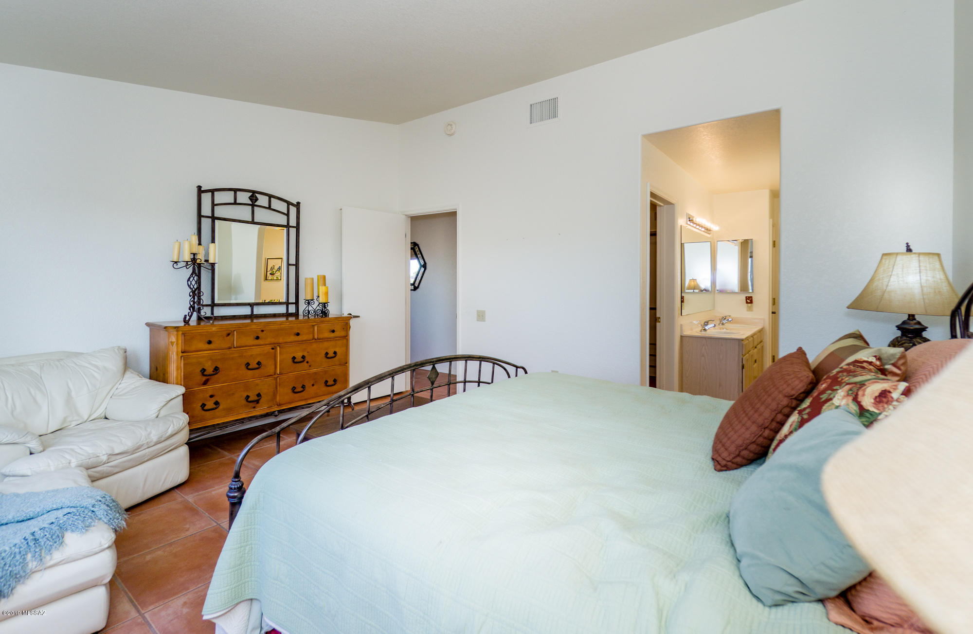 San Ignacio Heights (93-135) - Residential