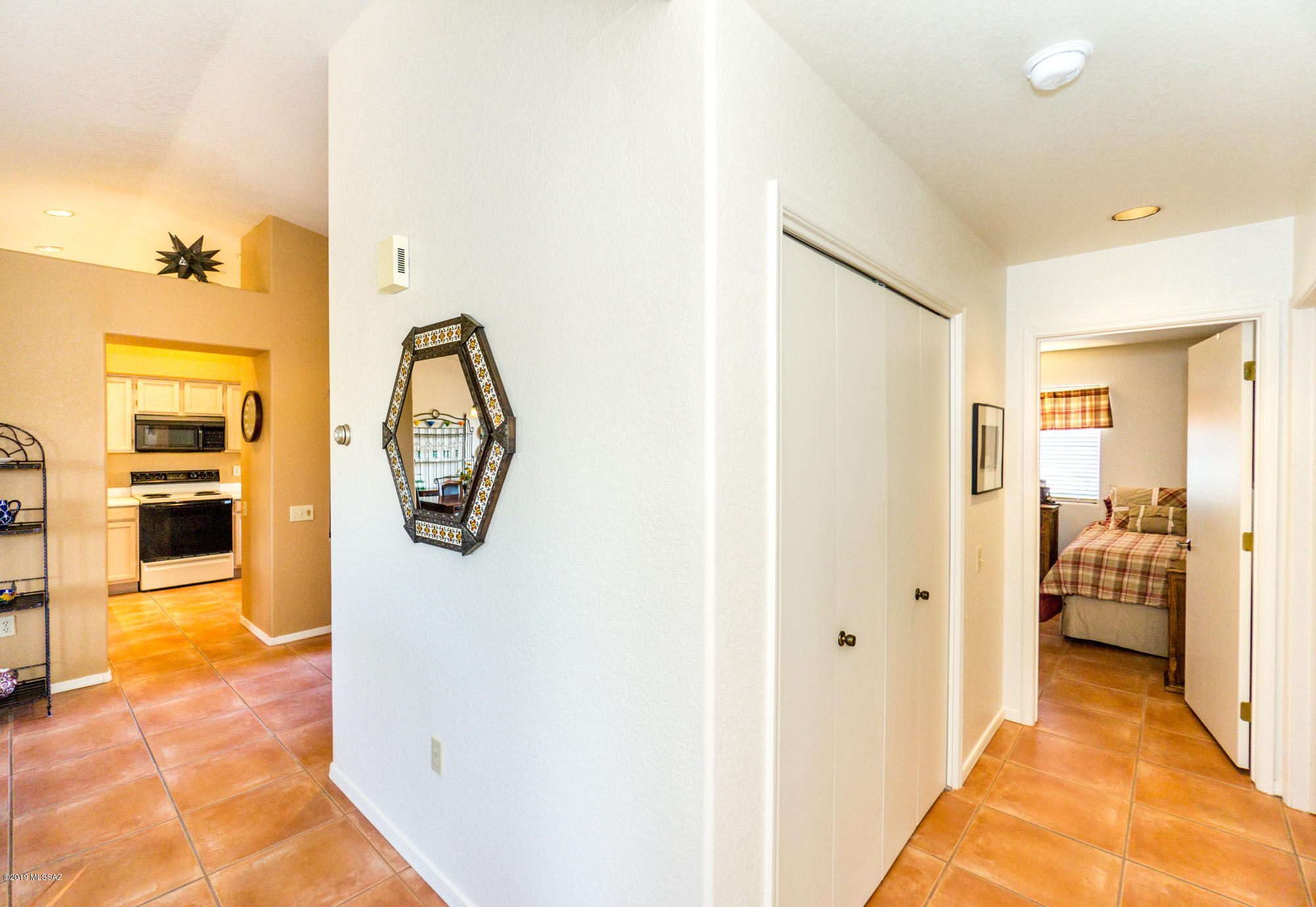 San Ignacio Heights (93-135) - Residential