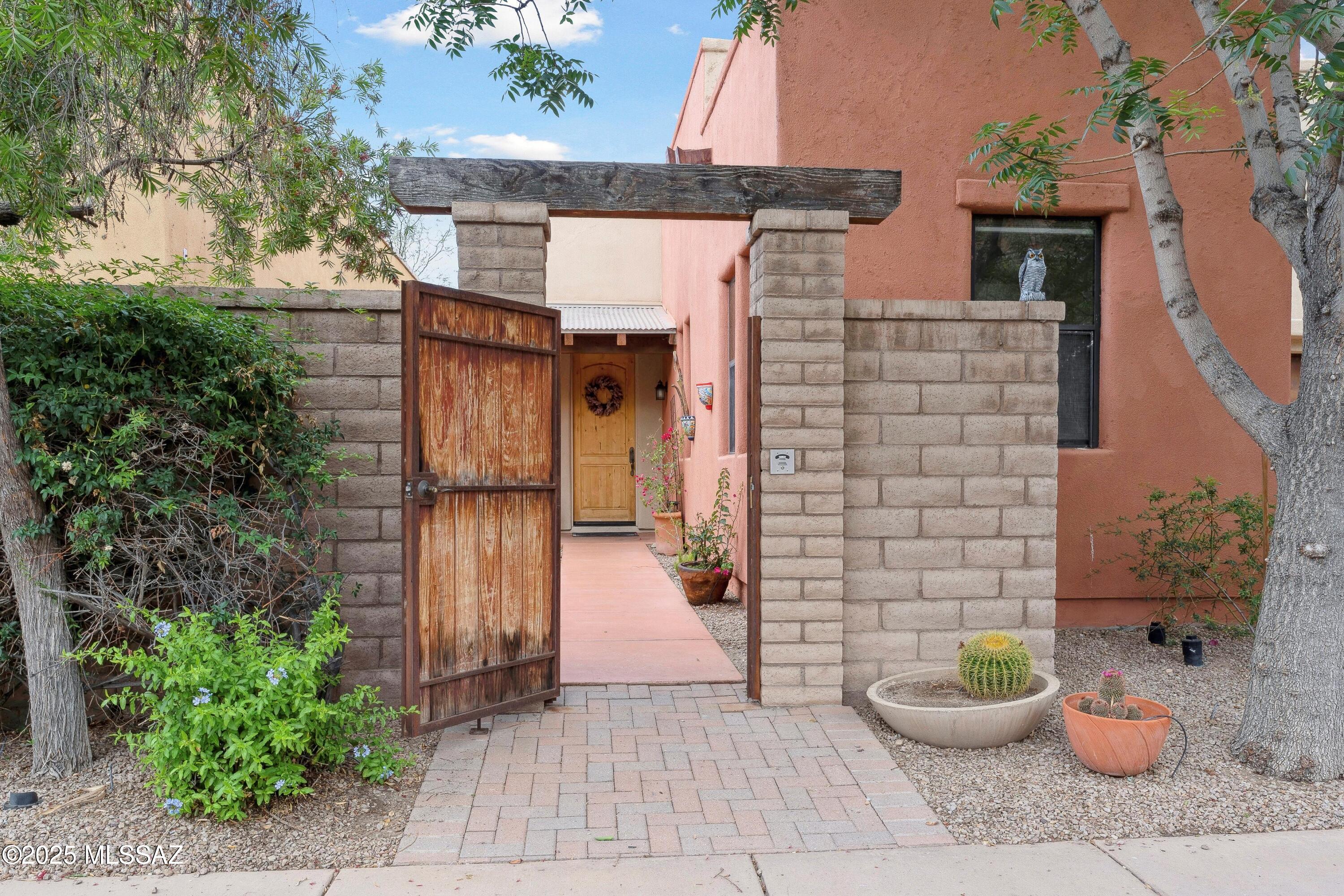 385 E Cedarvale Road