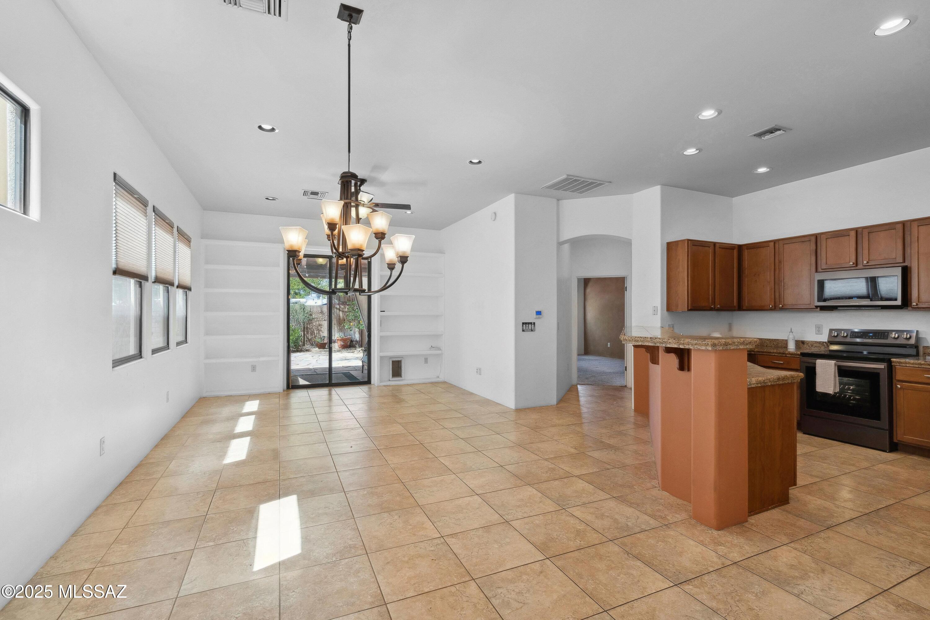 385 E Cedarvale Road
