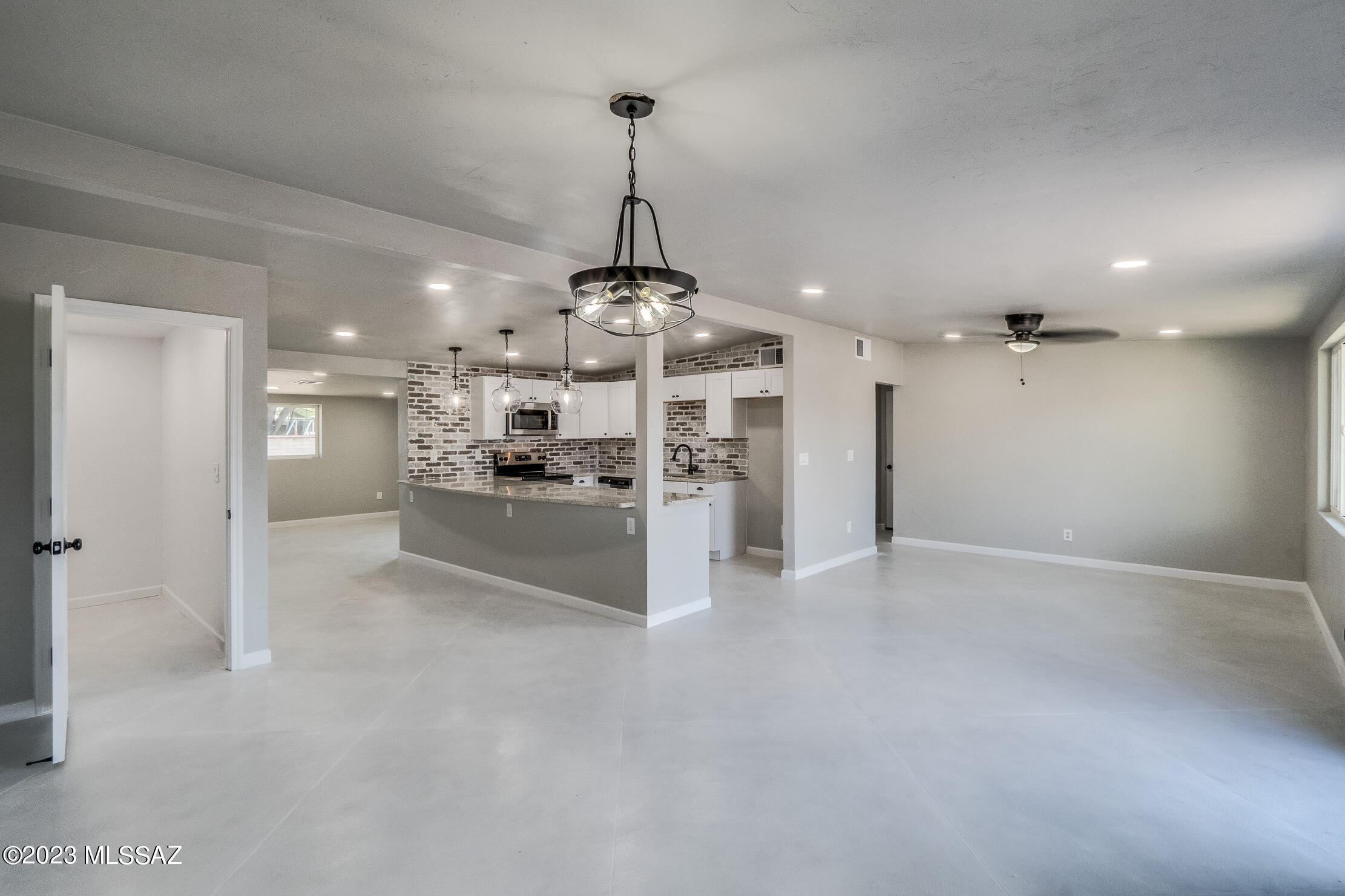 Cottonwood Manor - Residential