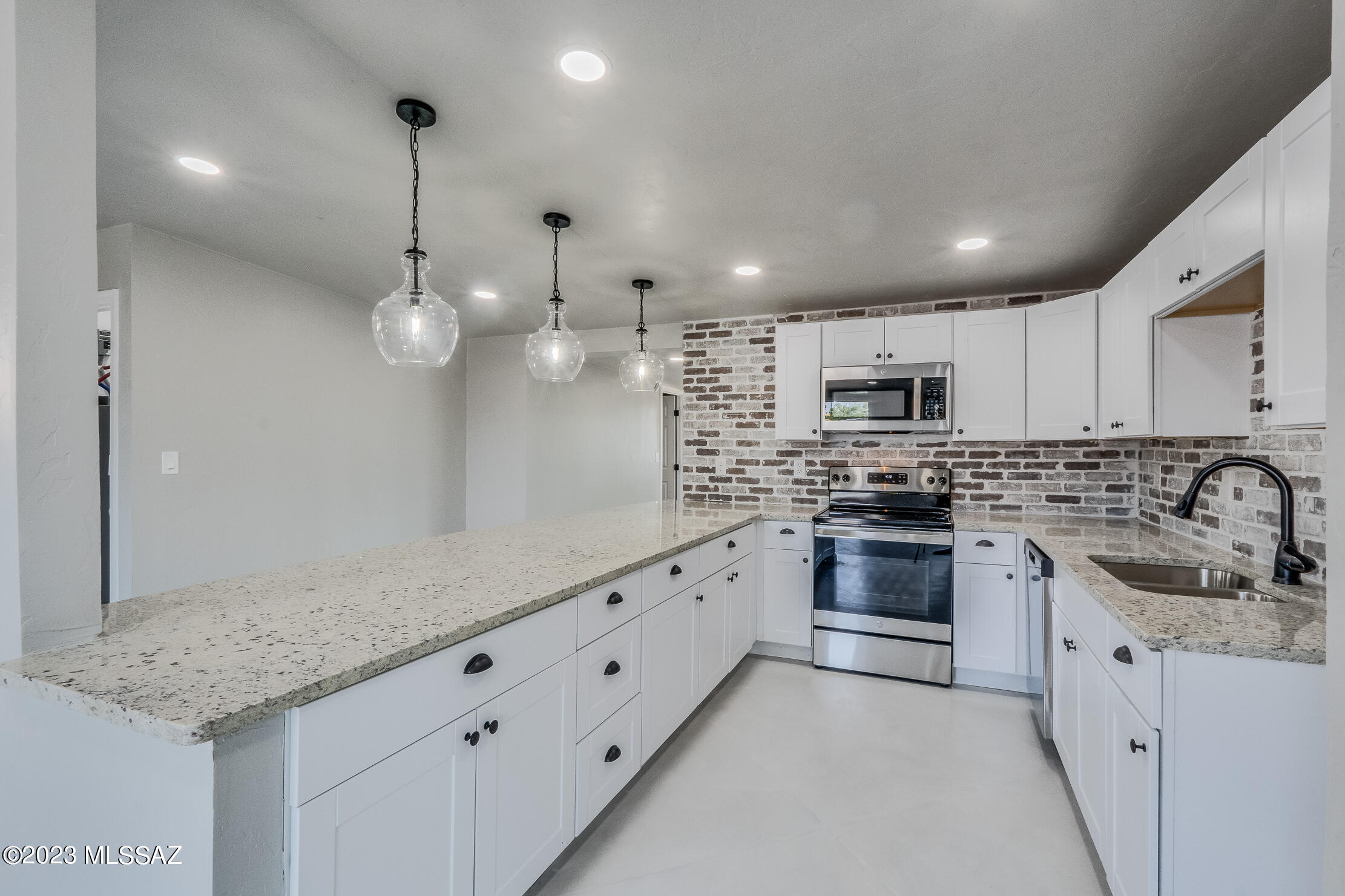 Cottonwood Manor - Residential