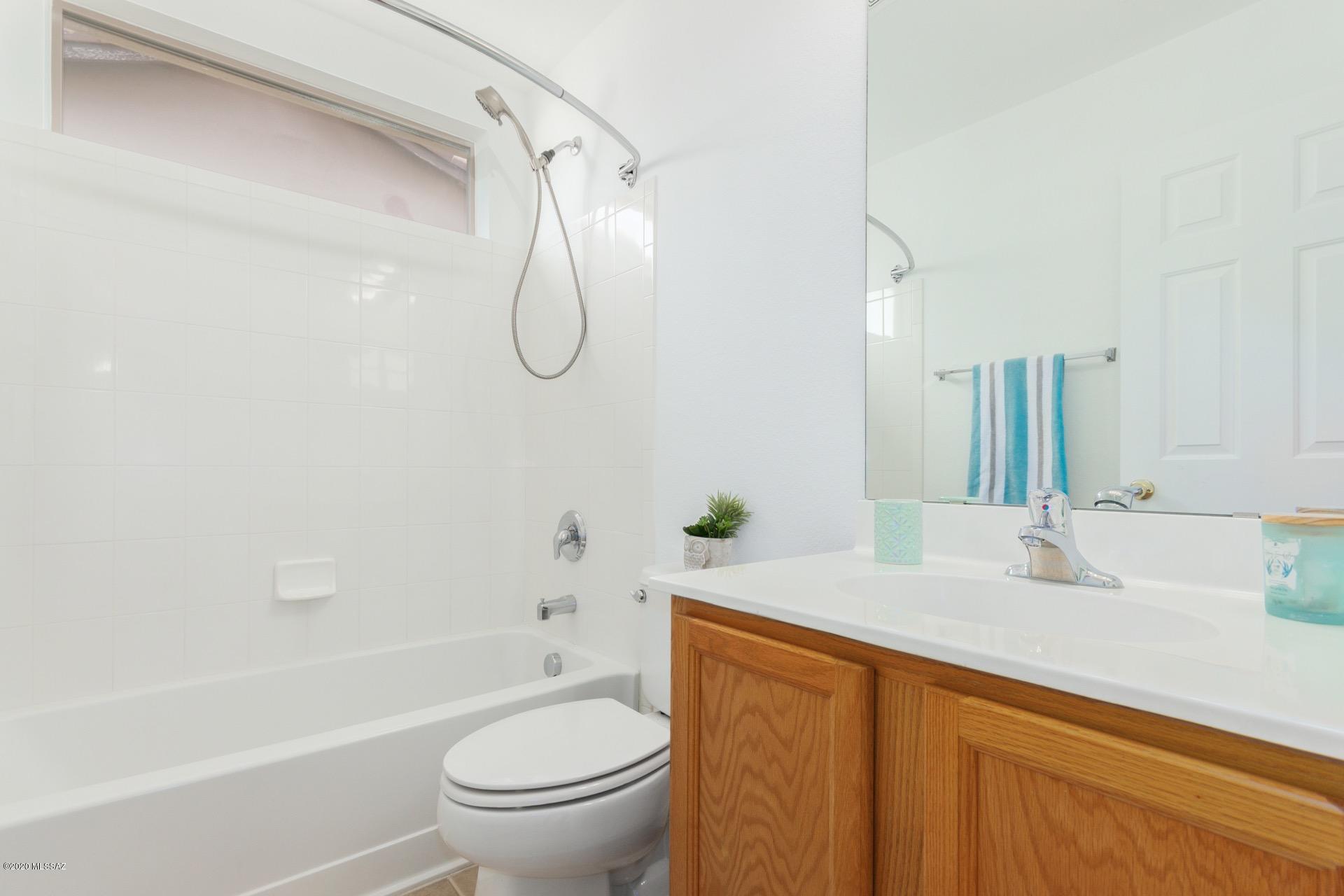 Presidio De Cancion (1-200) - Residential