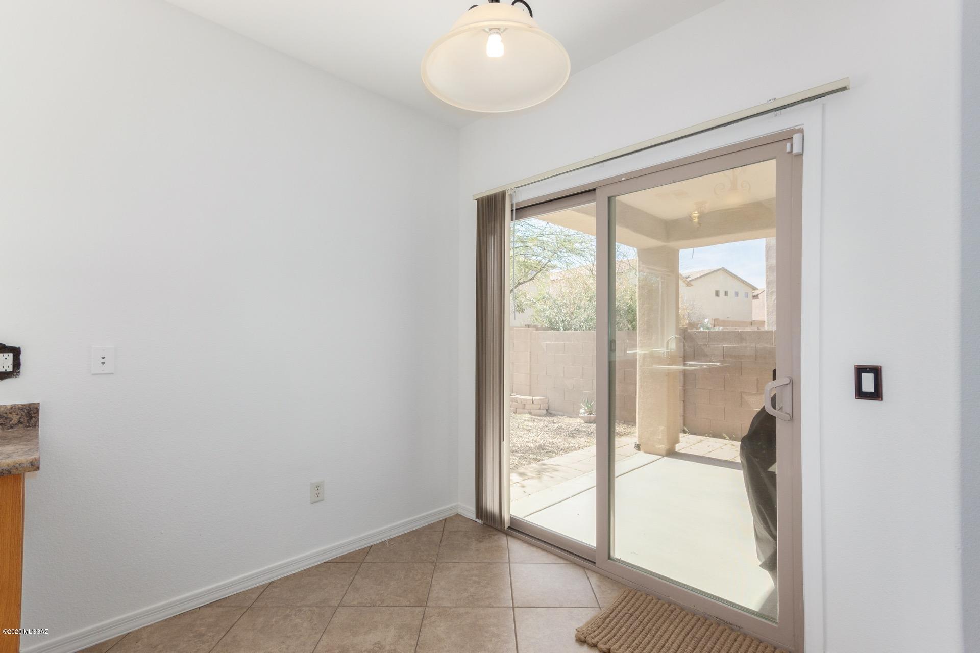 Presidio De Cancion (1-200) - Residential