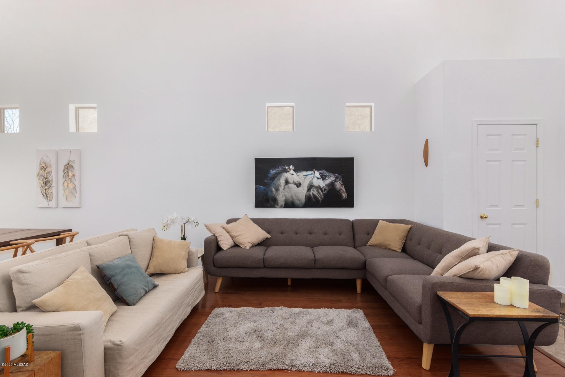 Presidio De Cancion (1-200) - Residential