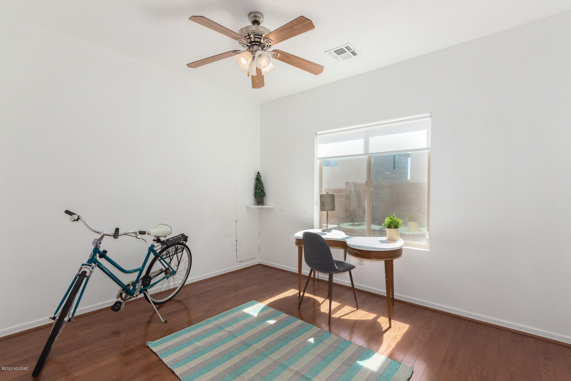 Presidio De Cancion (1-200) - Residential