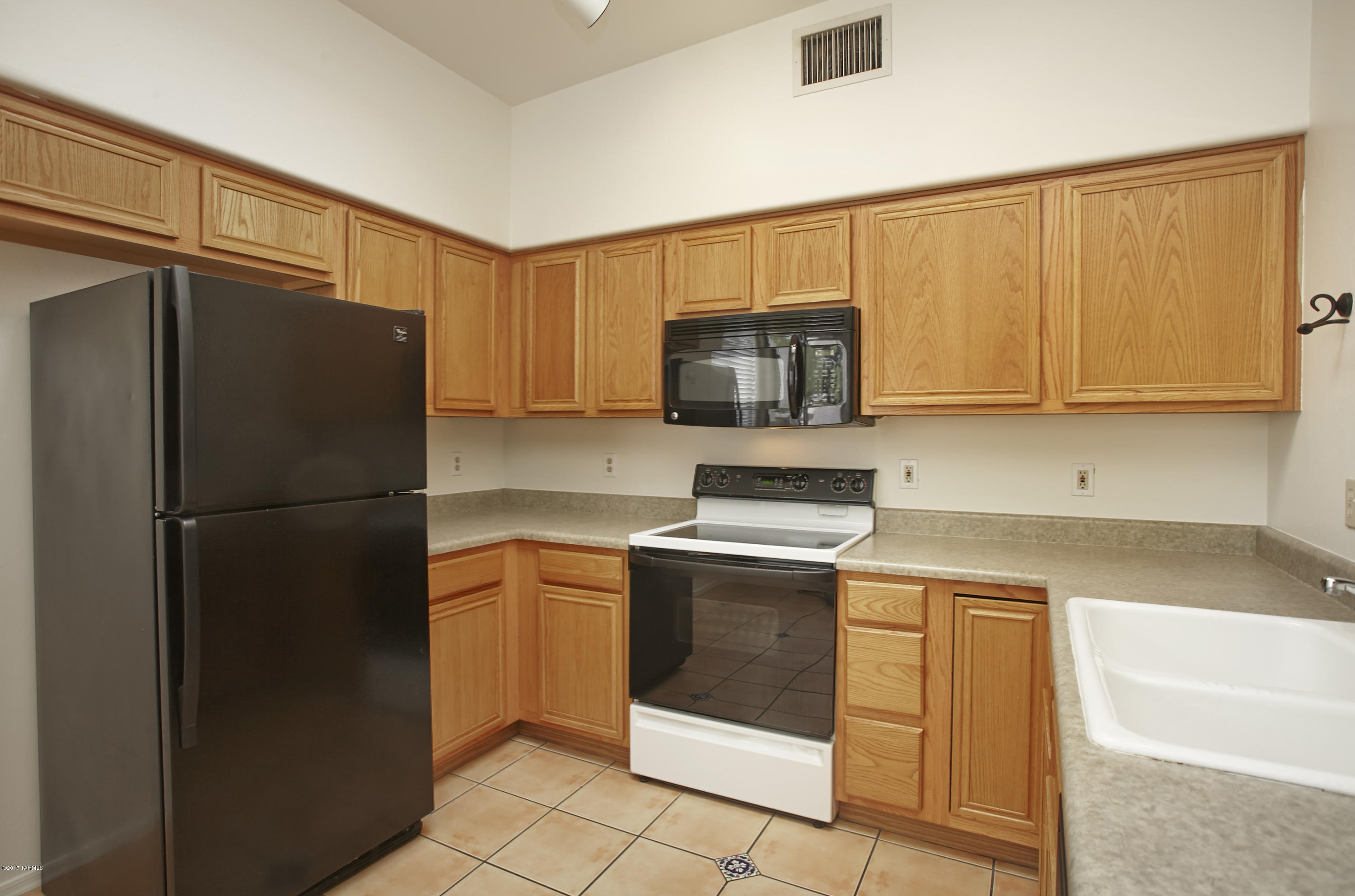 Rancho Esperero (1-343) - Residential