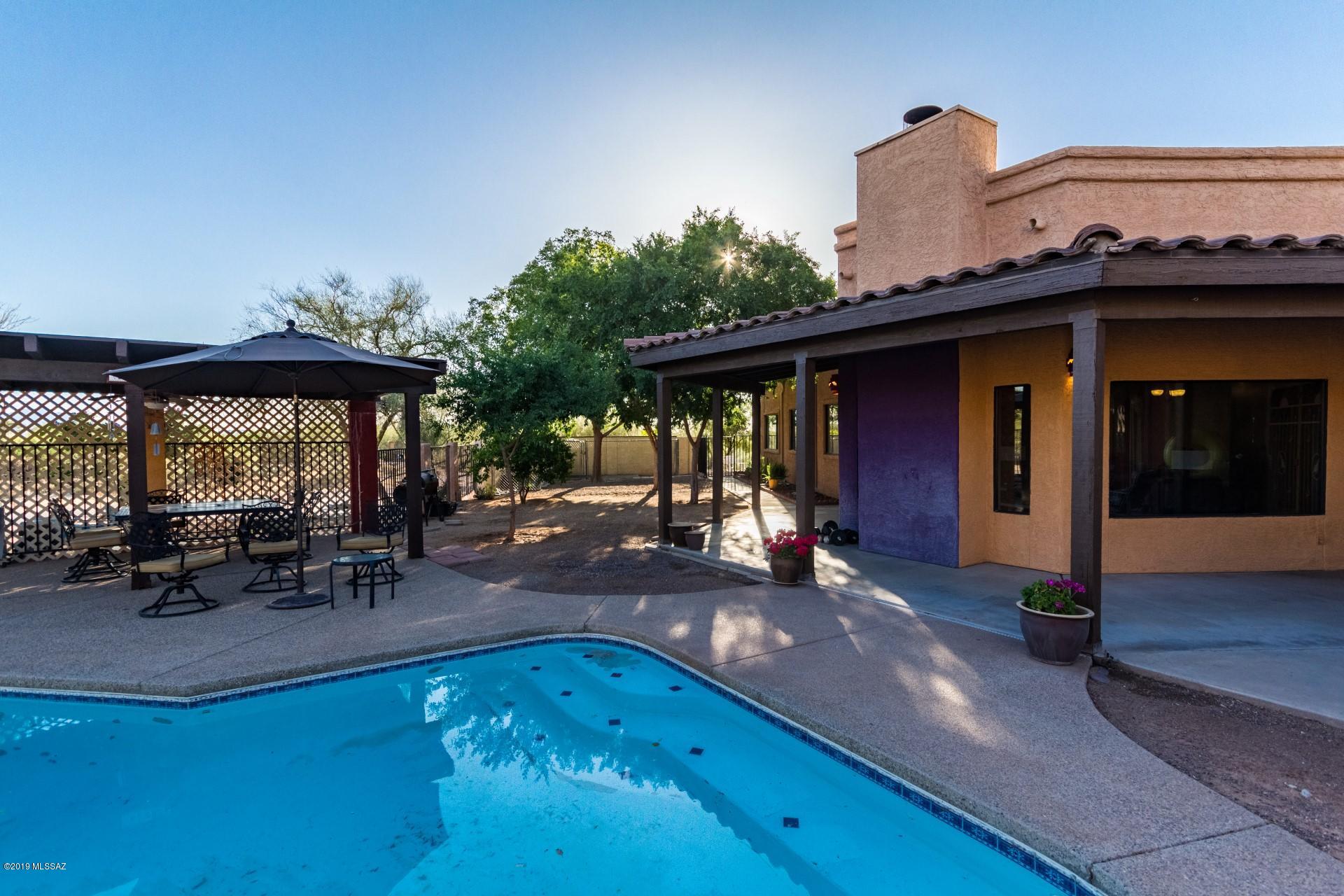 Rancho Feliz (353-389) - Residential
