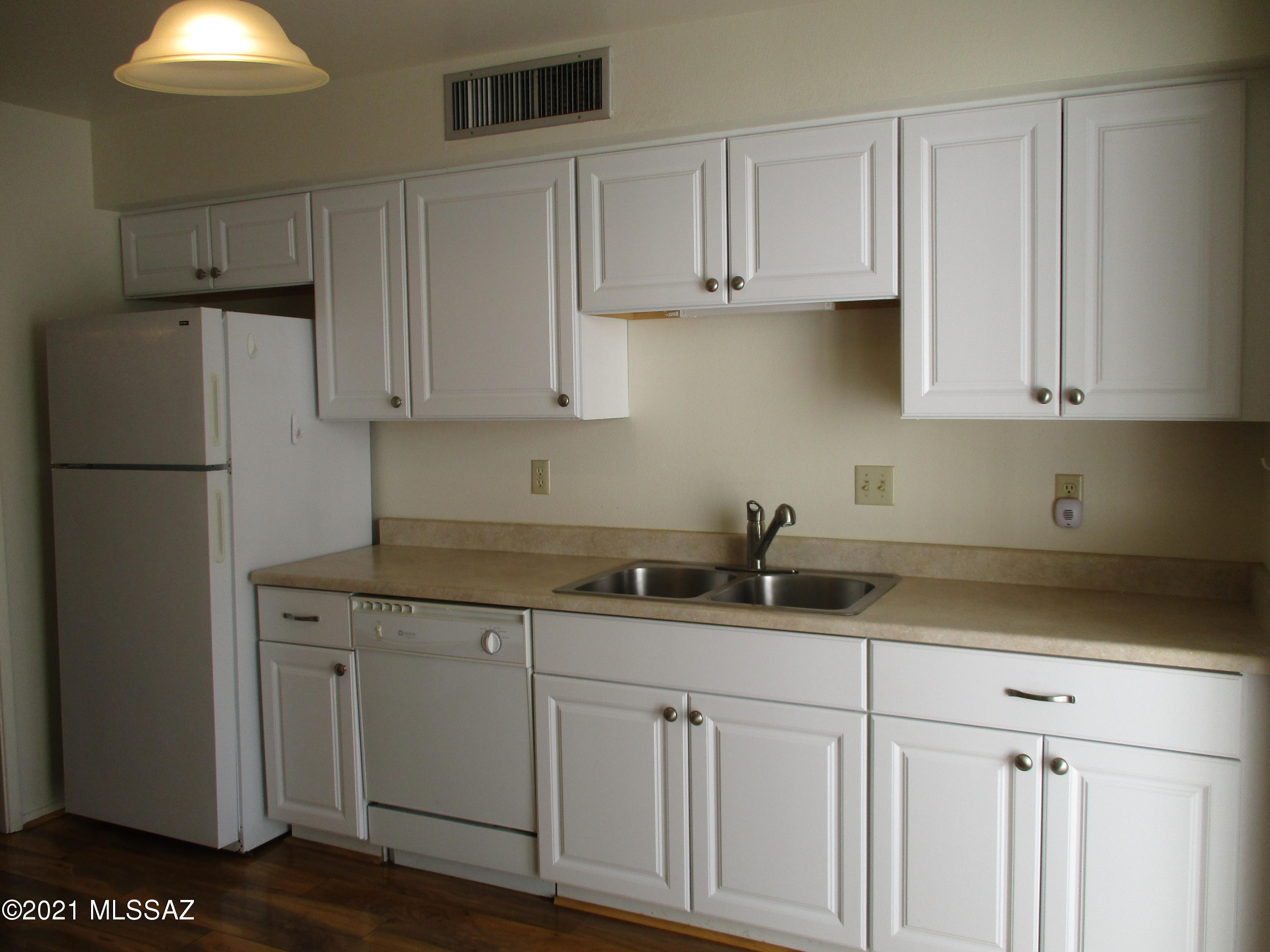 Monterey Villa (1-31) - Residential Lease
