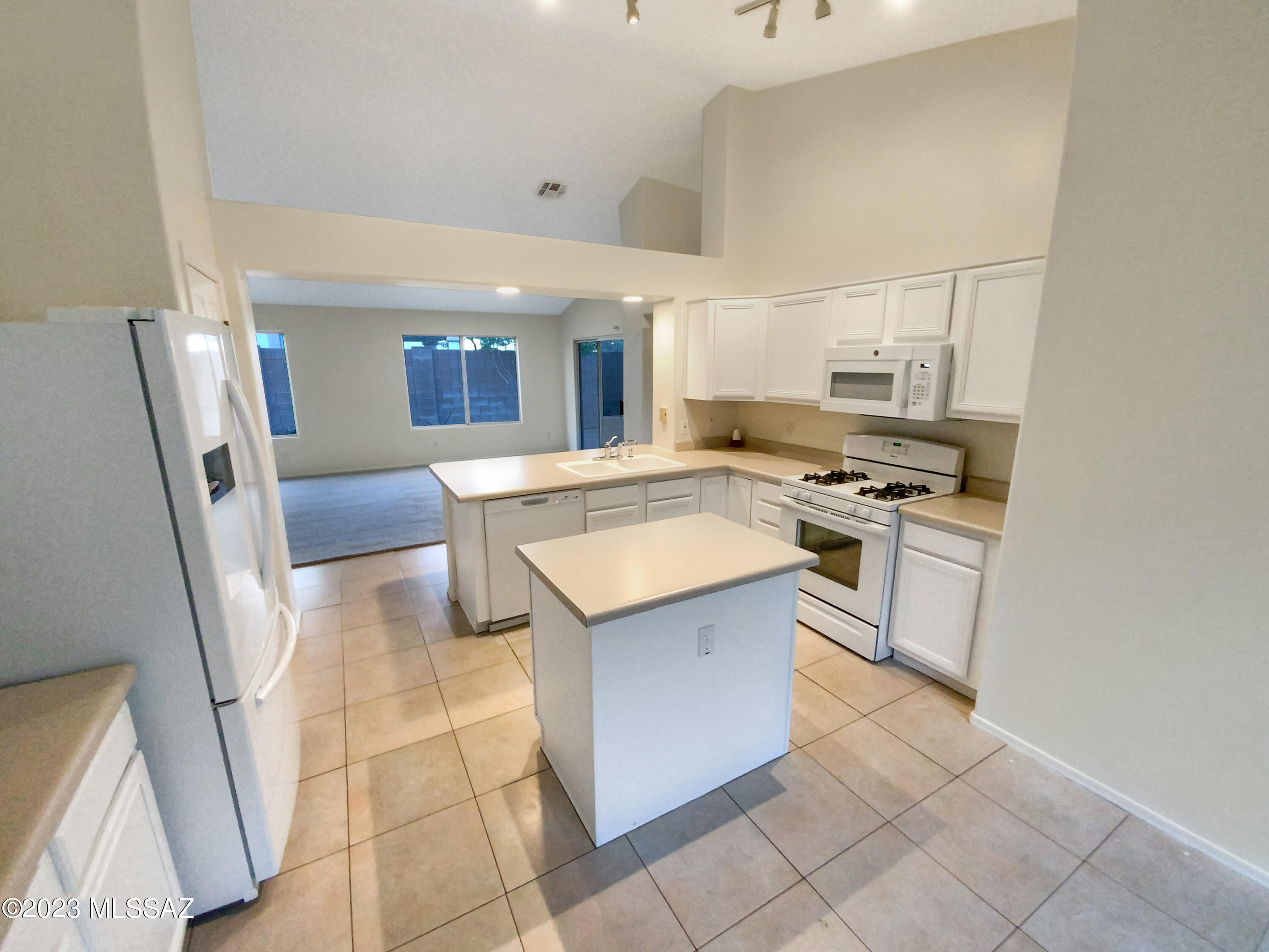 Catalina Shadows Estates Blk. 1 - Residential