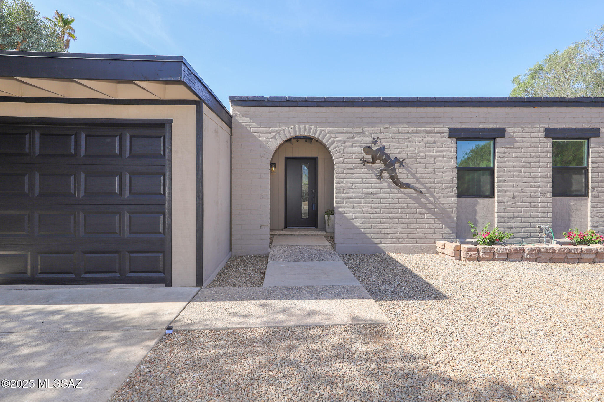 8418 E Calle Bolivar