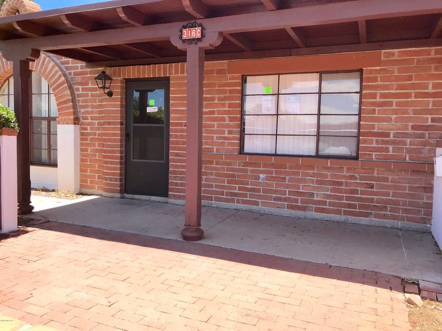 Looking for a home close to shopping, restaurants, easy access to the interstate. Well here it is. With one bedroom , 1 bathroom. It also has a front patio and a storage shed in the back.