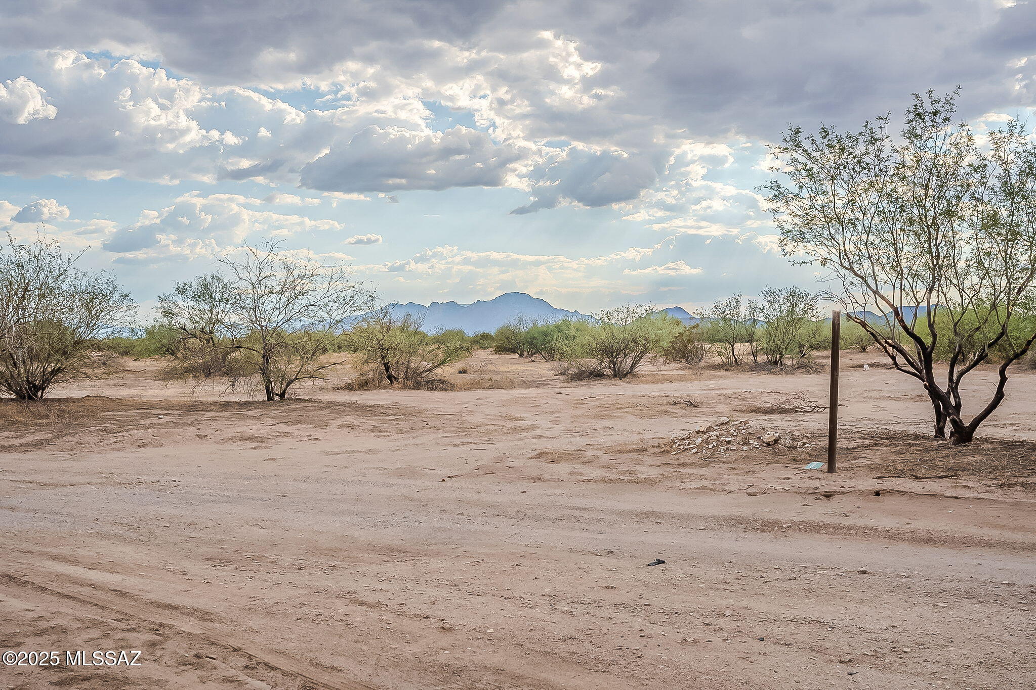 16486 W Quinlin Trail