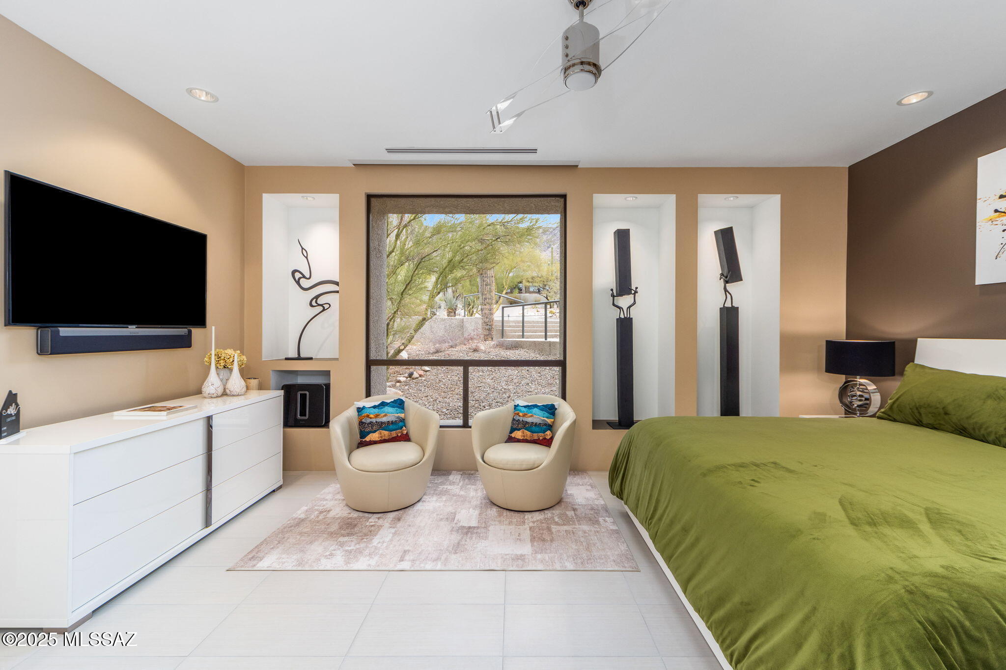 Finisterra (1-210) - Residential
