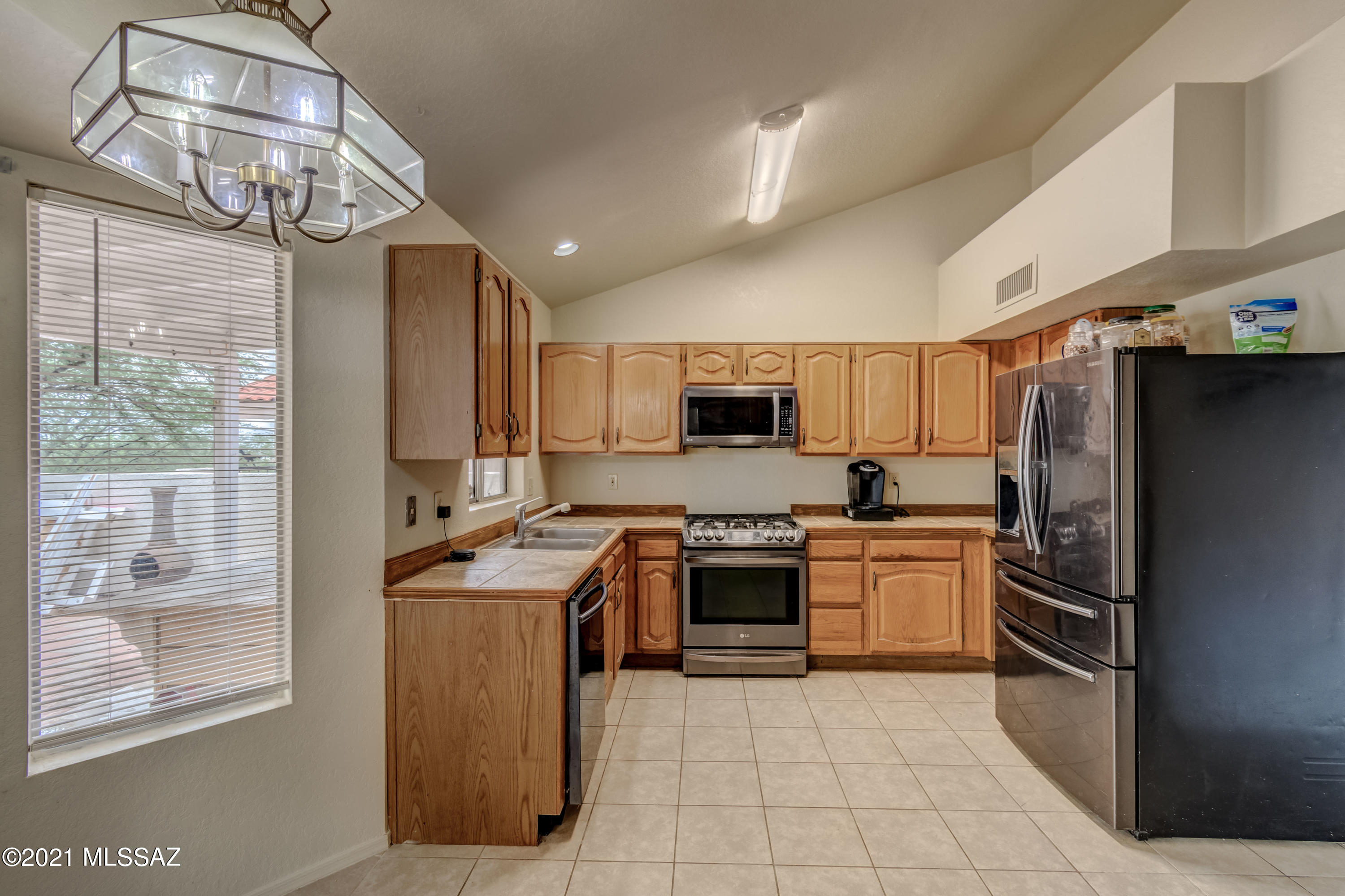 Country Highlands (1-180) - Residential