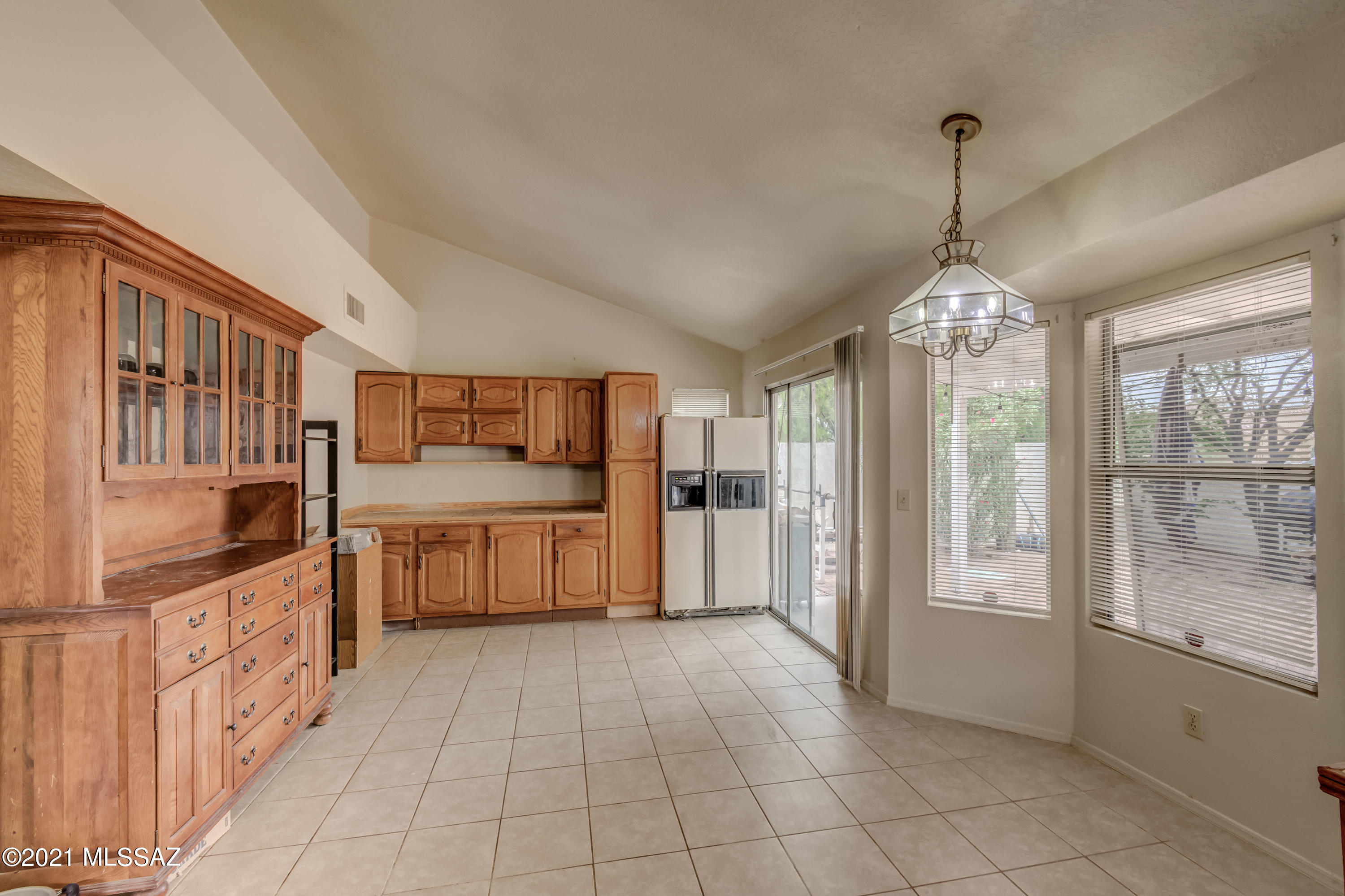 Country Highlands (1-180) - Residential