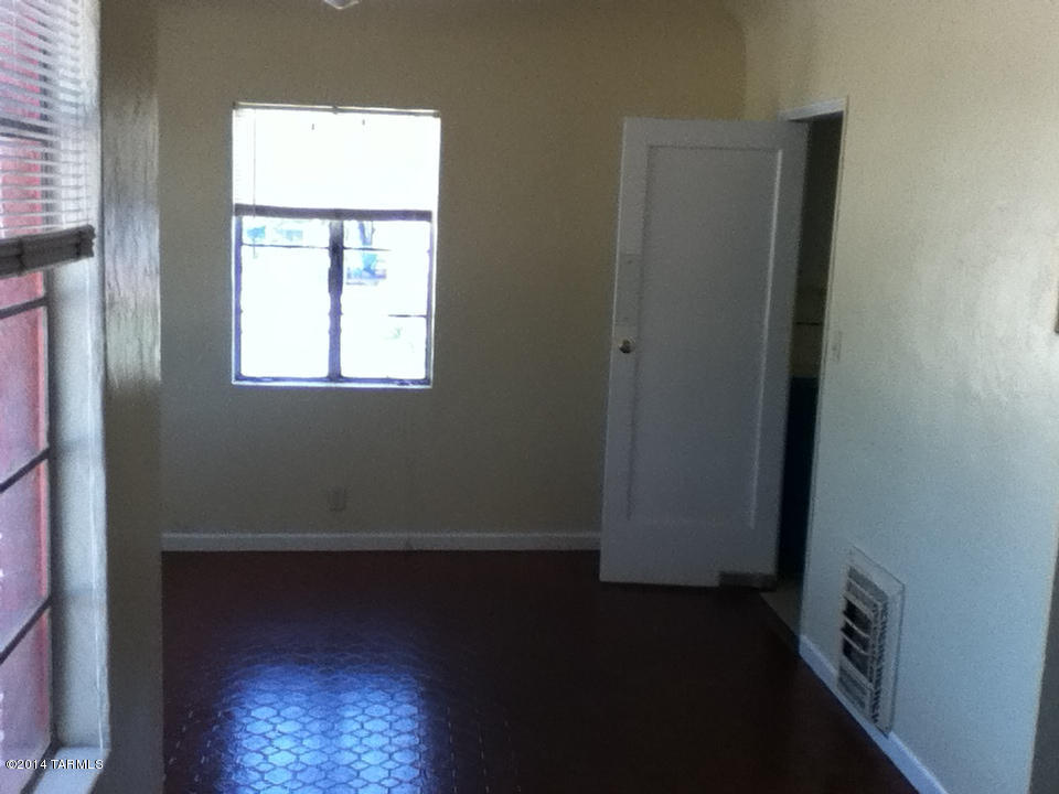Jefferson Park - Residential Lease