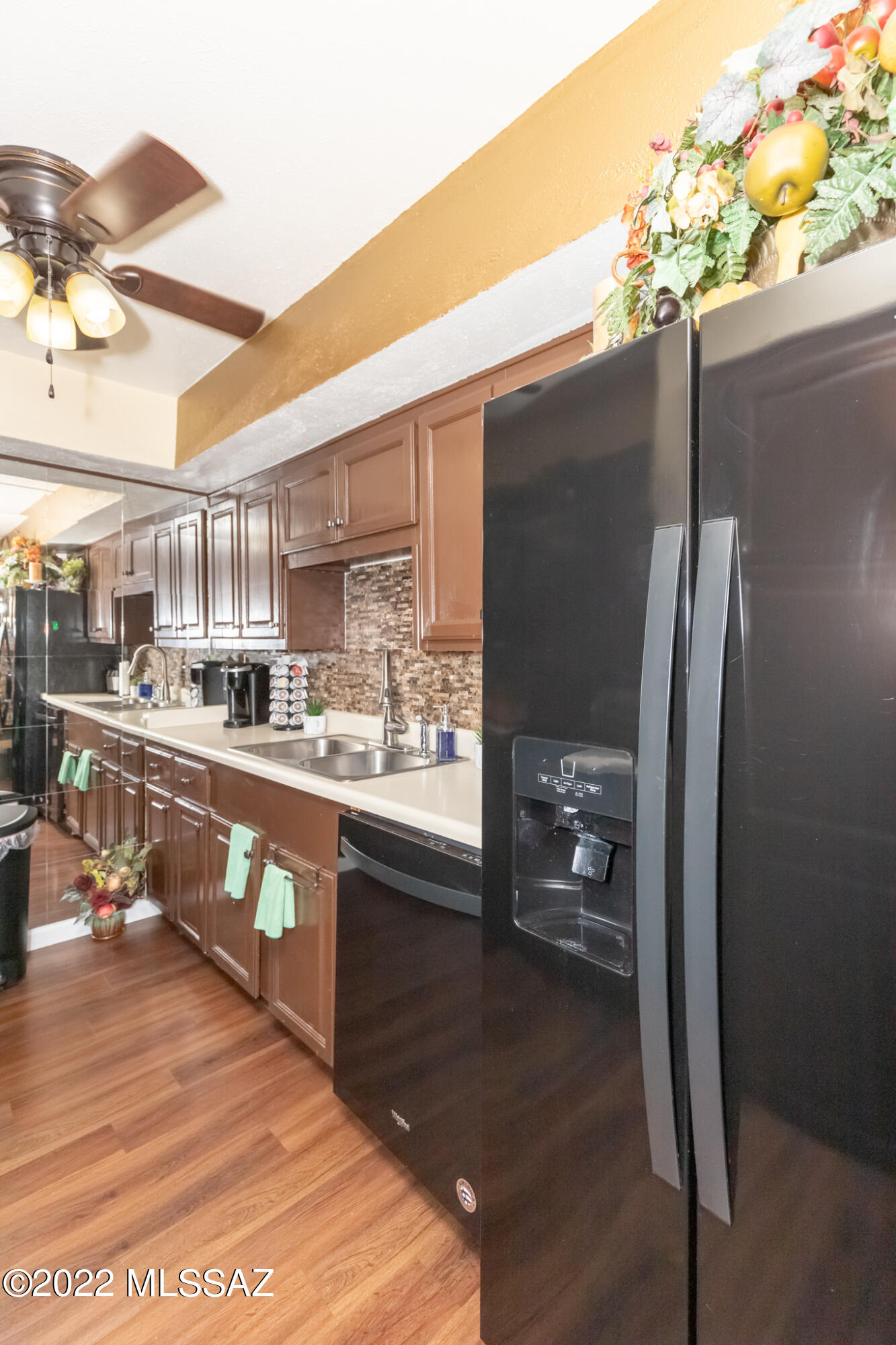 Las Colinas Condominiums - Residential