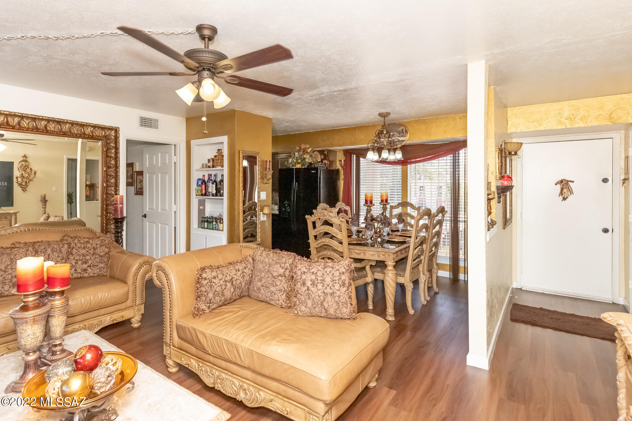 Las Colinas Condominiums - Residential