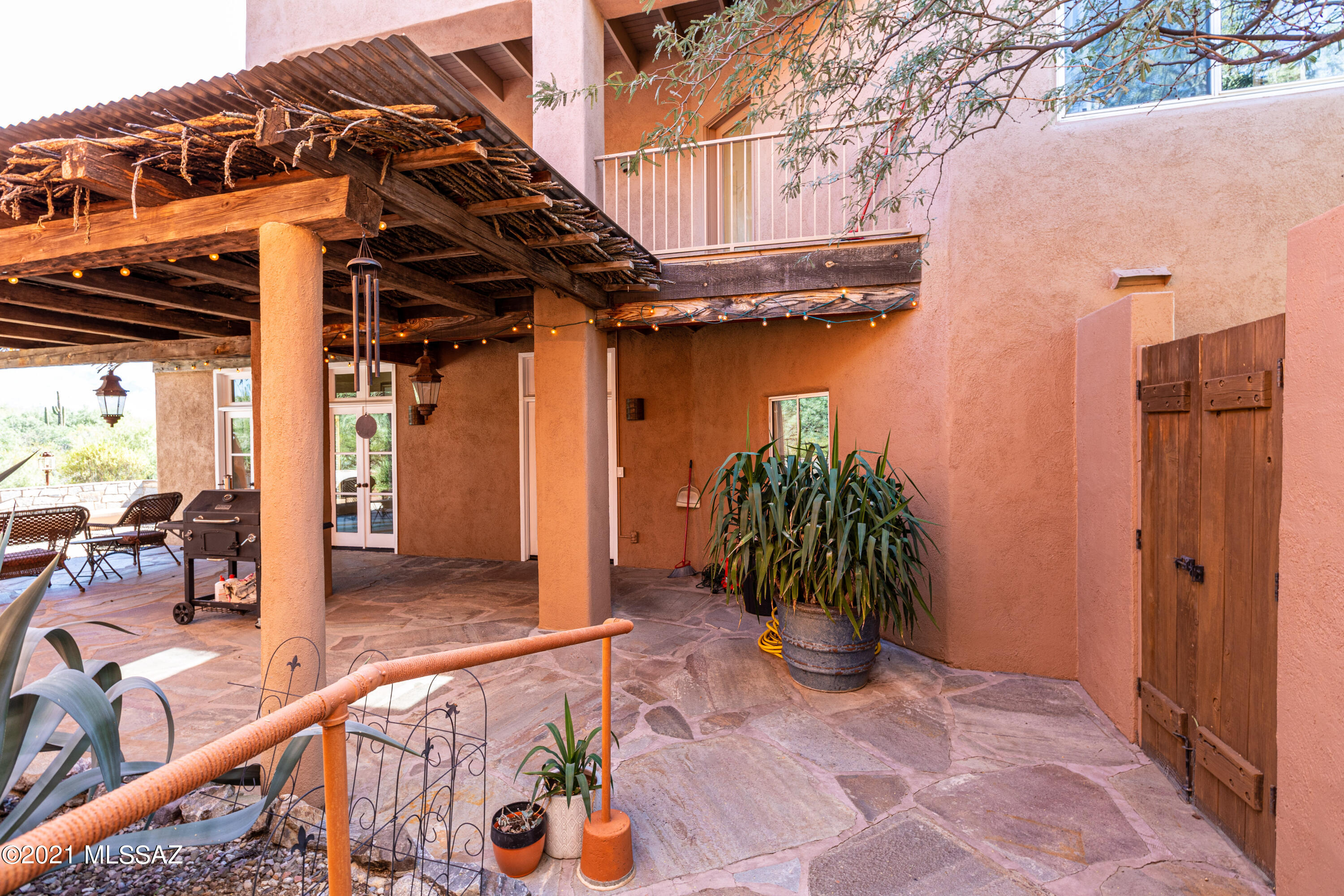 Loma De La Vista Verde (1-38) - Residential