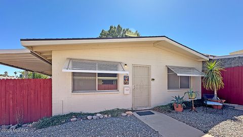 488 A N Silverbell Road Unit A, Tucson, AZ 85745 - MLS#: 22508036