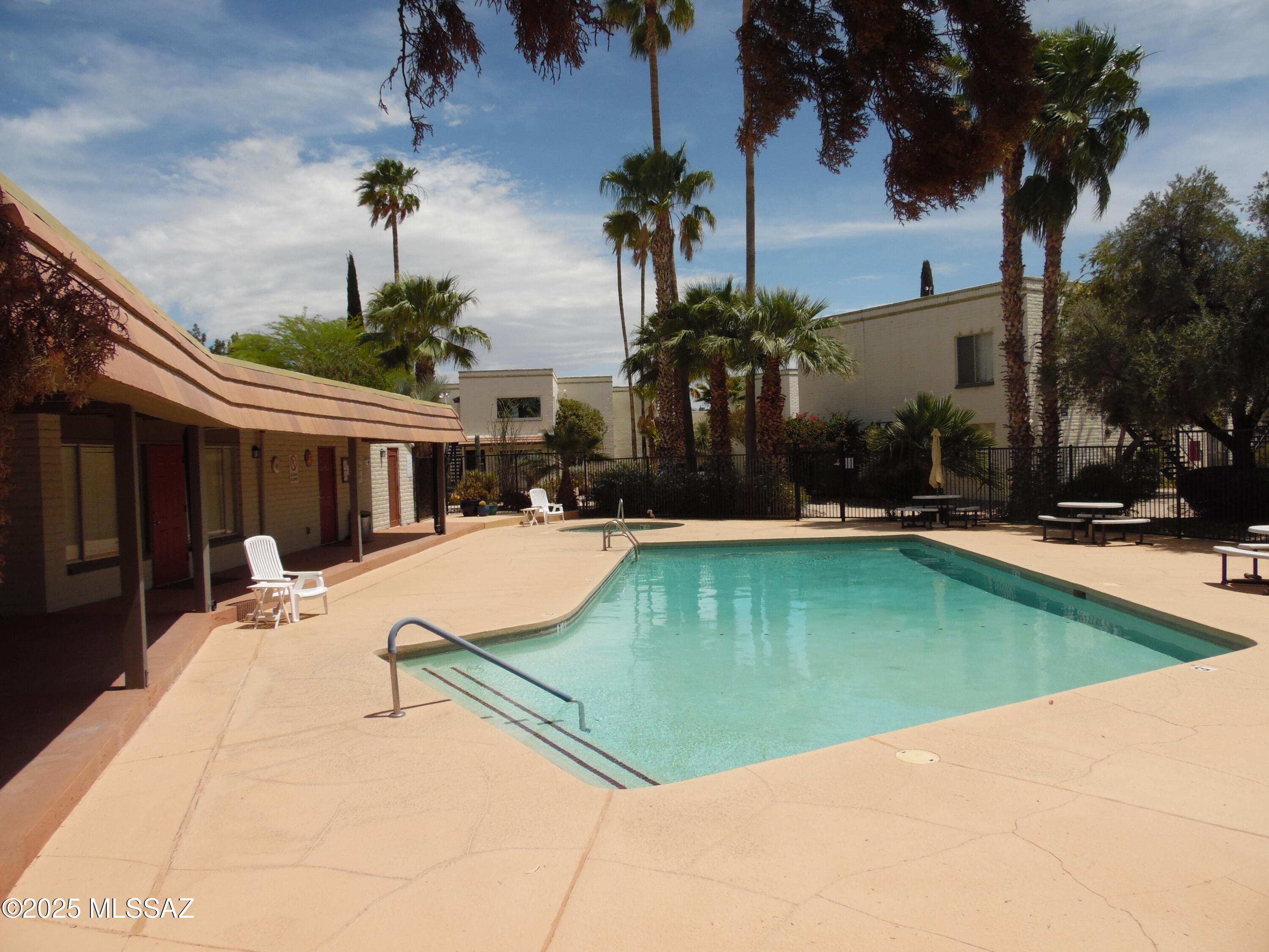 Tucson, Arizona 85710, United States, 2 Bedrooms Bedrooms, ,2 BathroomsBathrooms,Residential,Active,130282