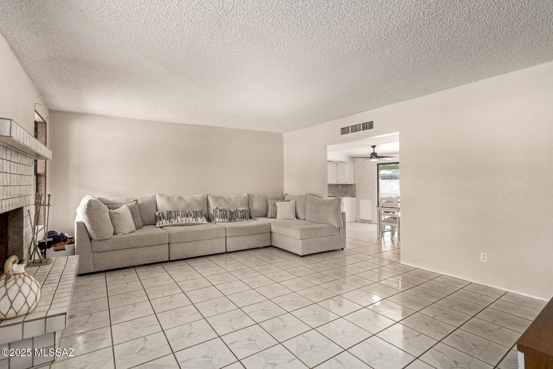 7420 E 45th Street
