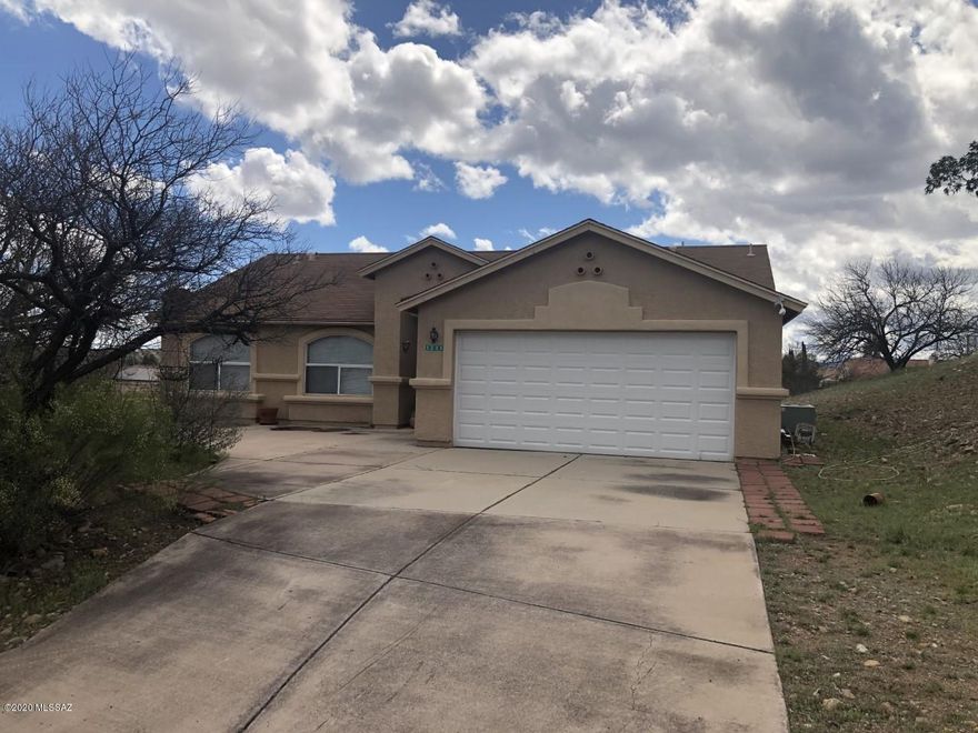 Charming 2 Bedroom, 2 Bath, Den/Office, 2 Car Garage. Located in quiet cul-de-sac.
