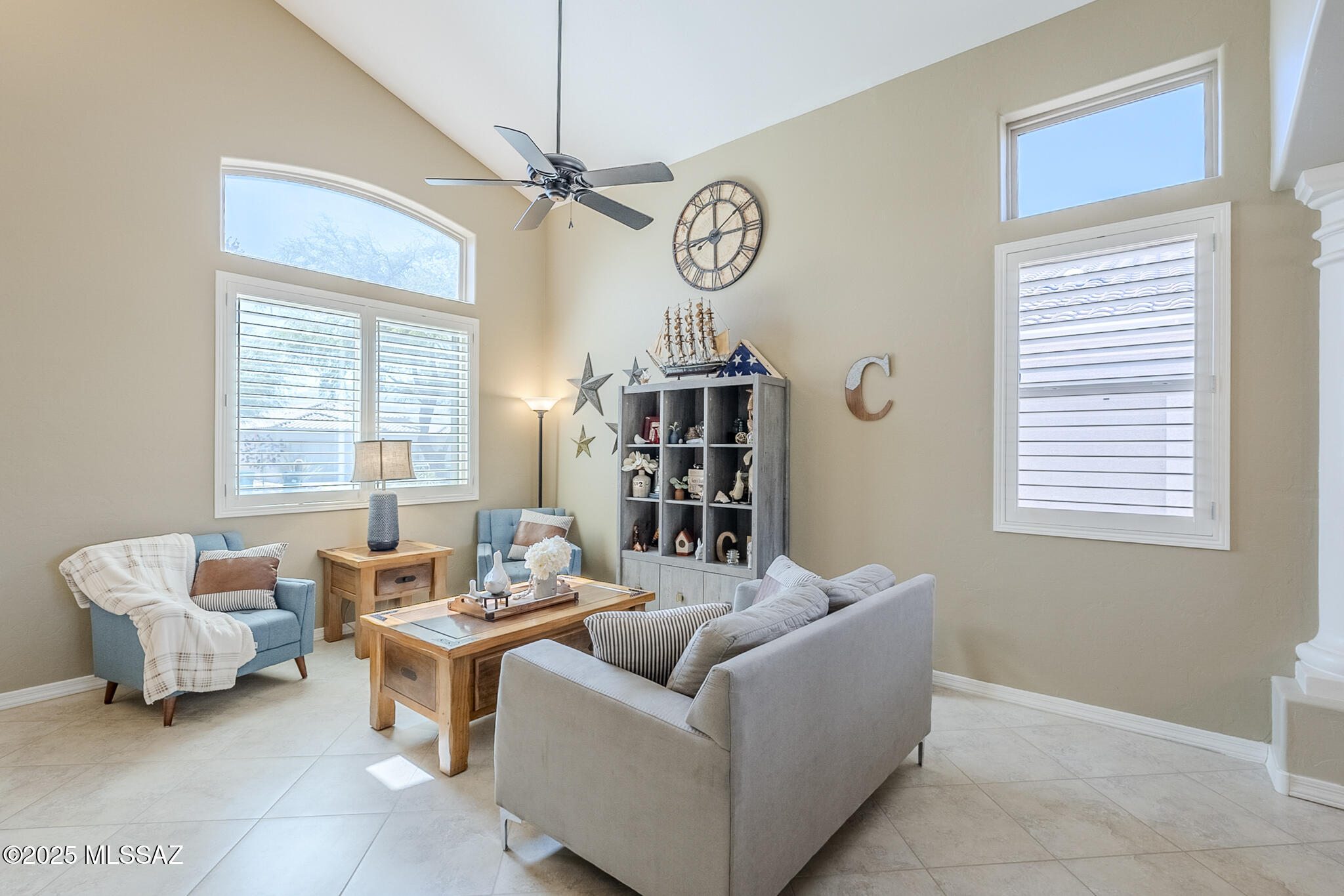 356 W Sacaton Canyon Drive