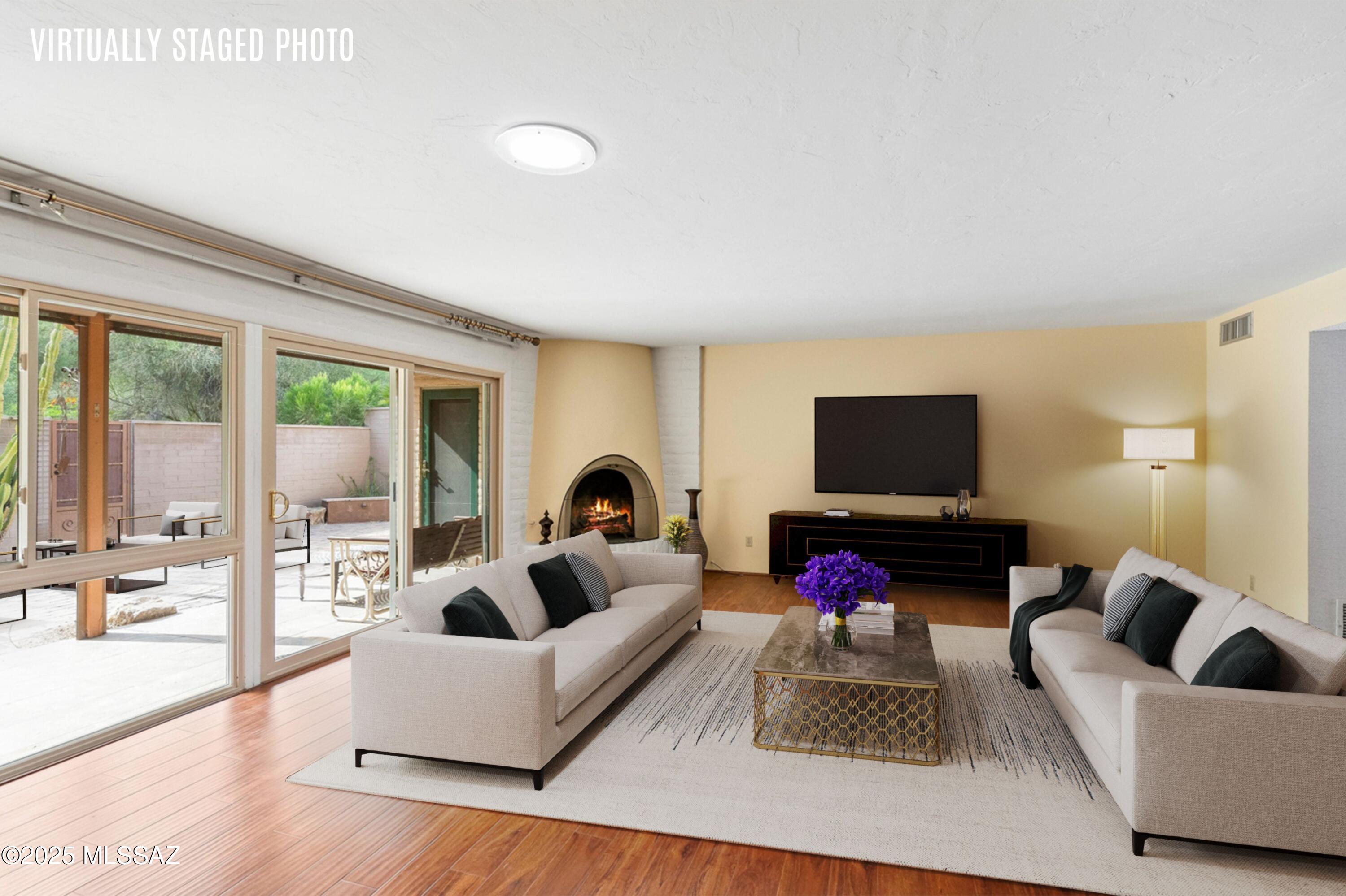 10166 N Valle Del Oro Drive