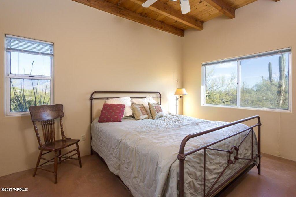 La Cholla Airpark - Residential