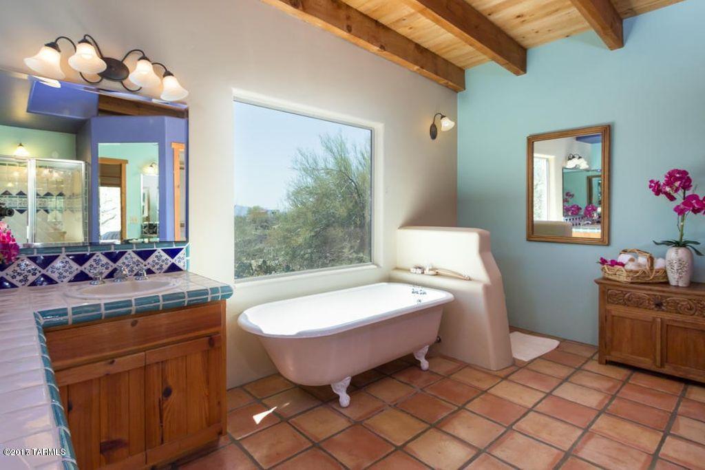 La Cholla Airpark - Residential