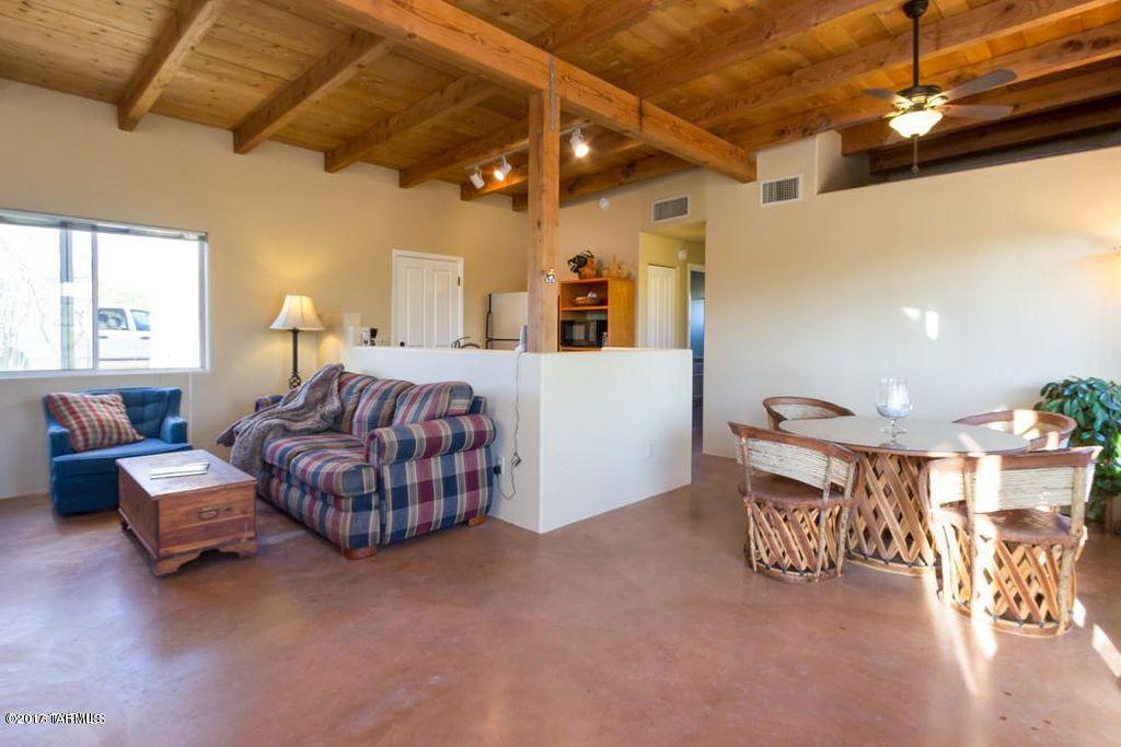 La Cholla Airpark - Residential