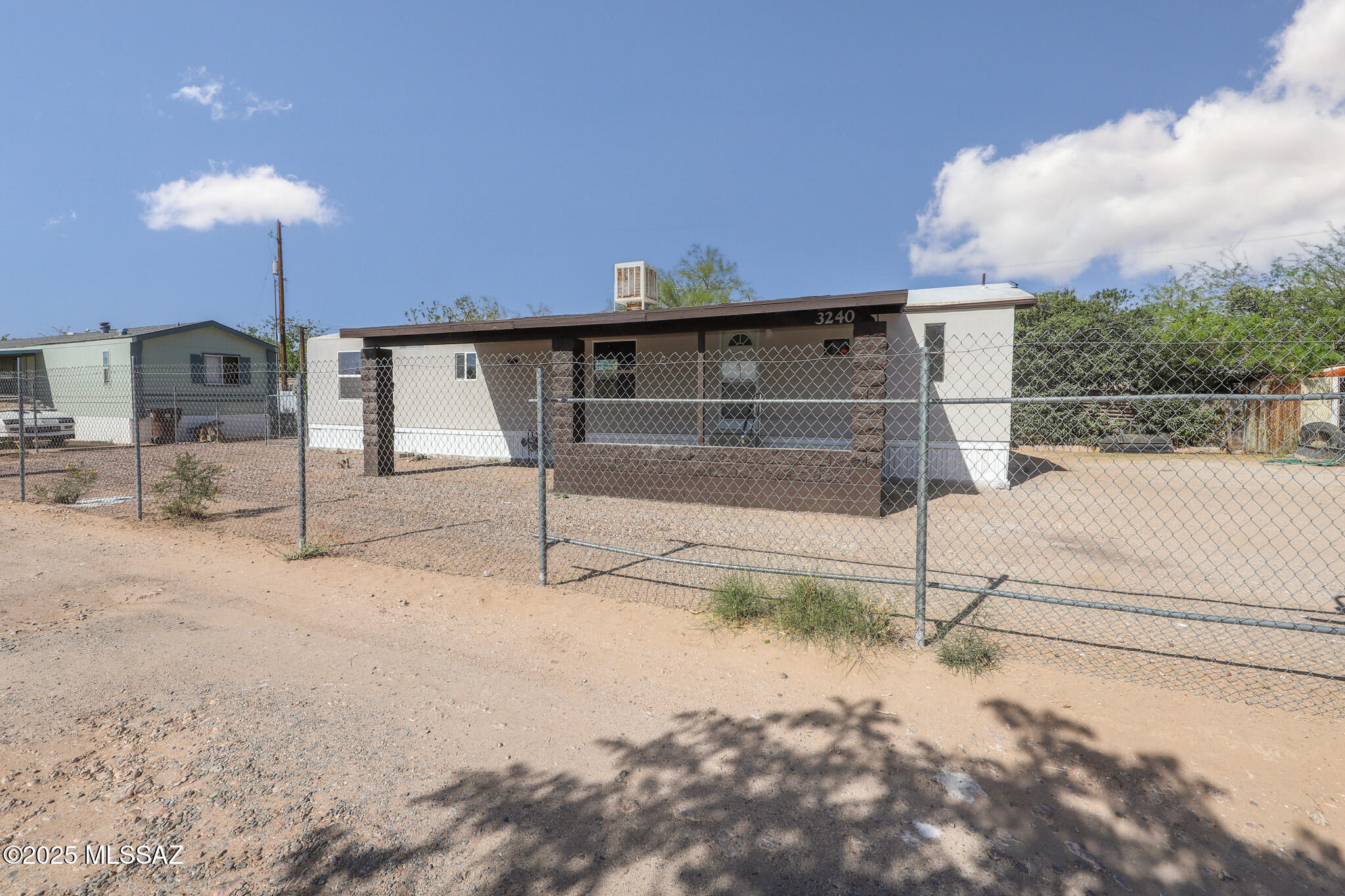 Los Ranchitos Number 8 - Residential