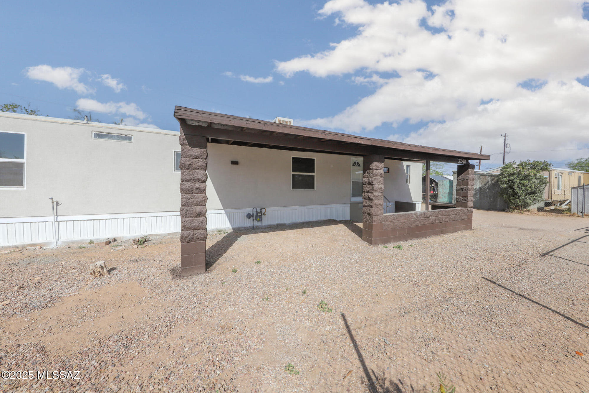 Los Ranchitos Number 8 - Residential
