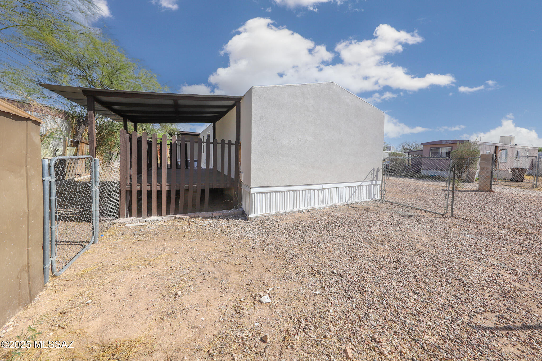Los Ranchitos Number 8 - Residential