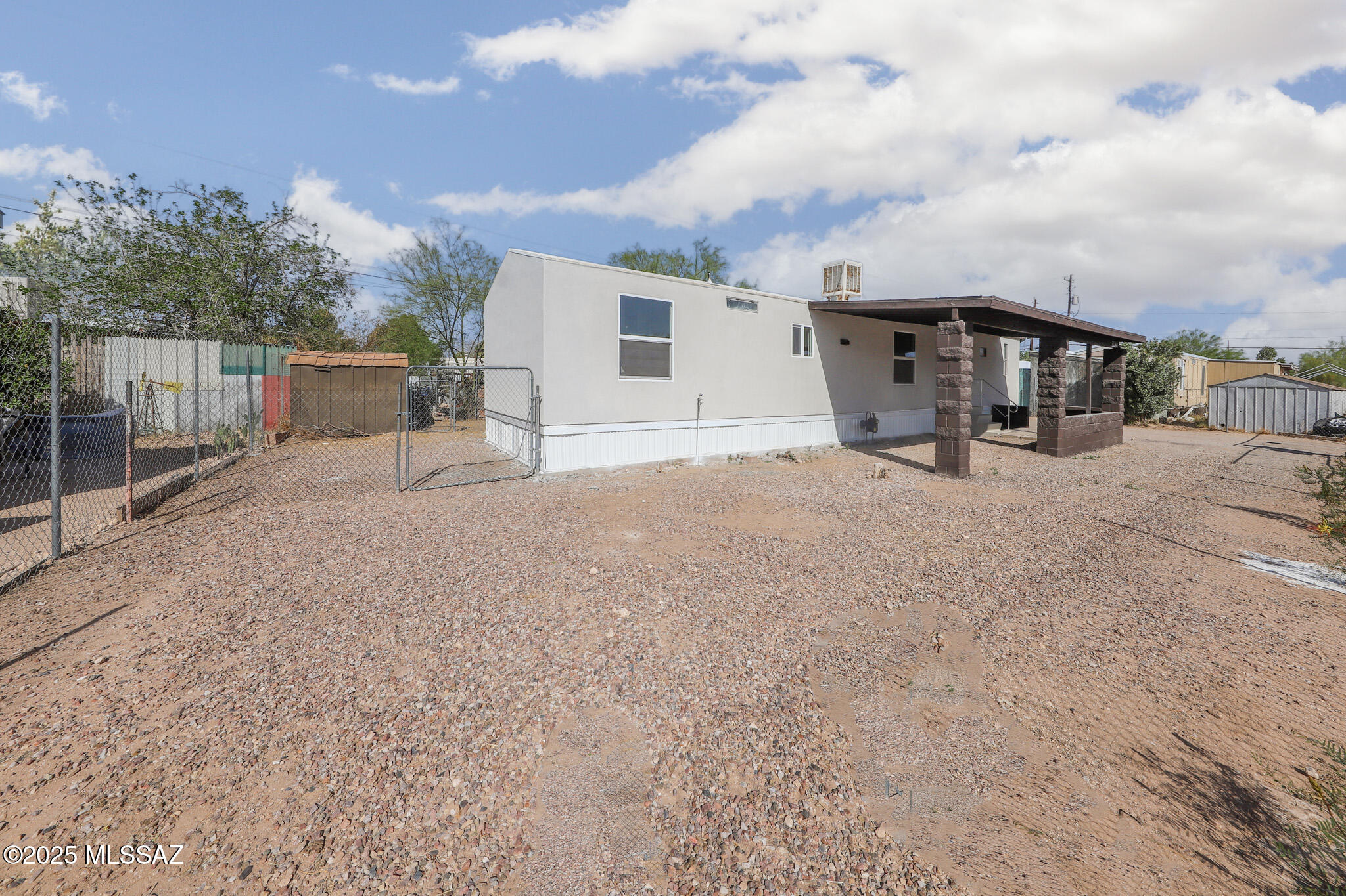 Los Ranchitos Number 8 - Residential