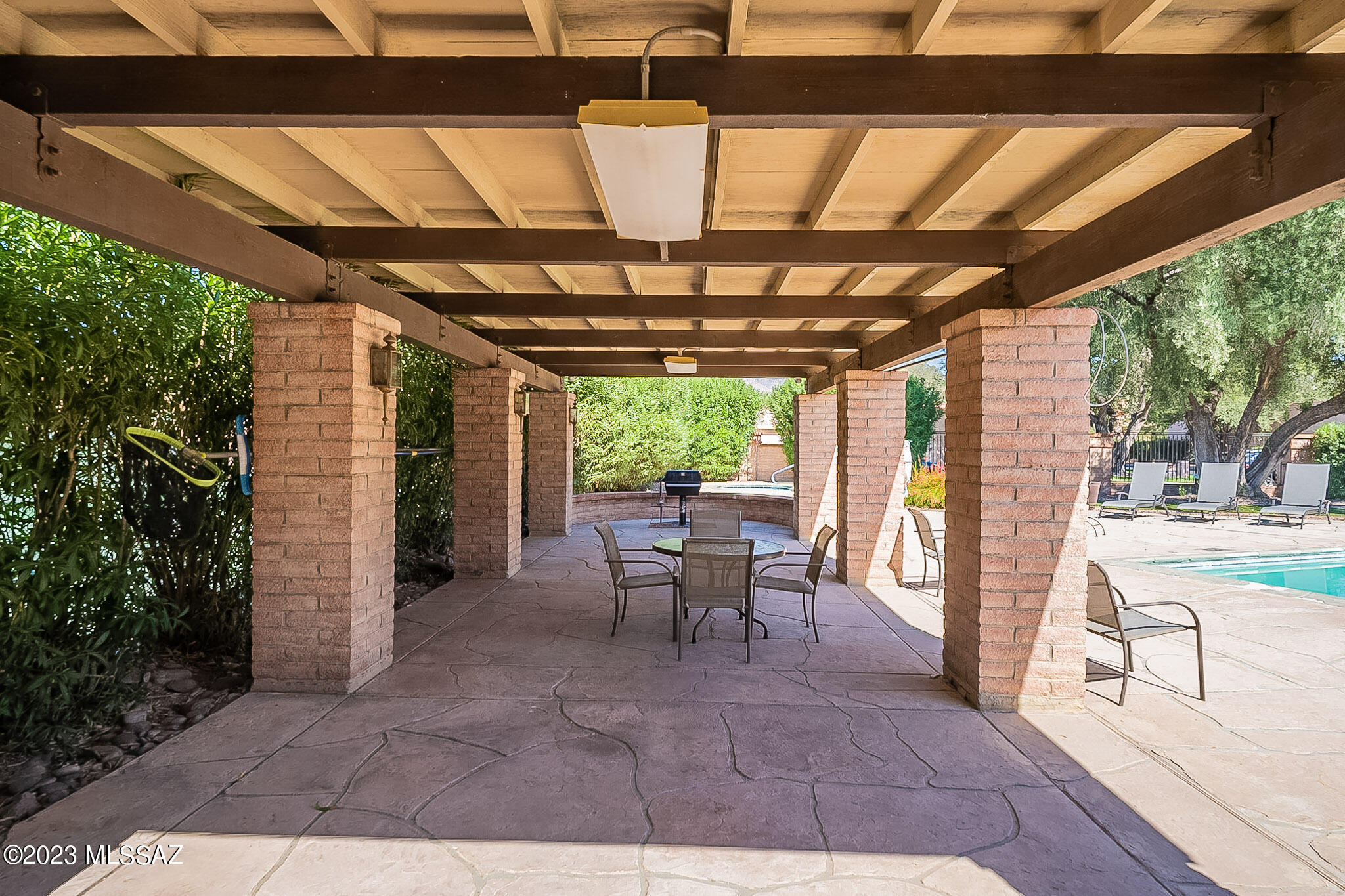 Riverbend - Sabino Canyon Road  (1-97) - Residential