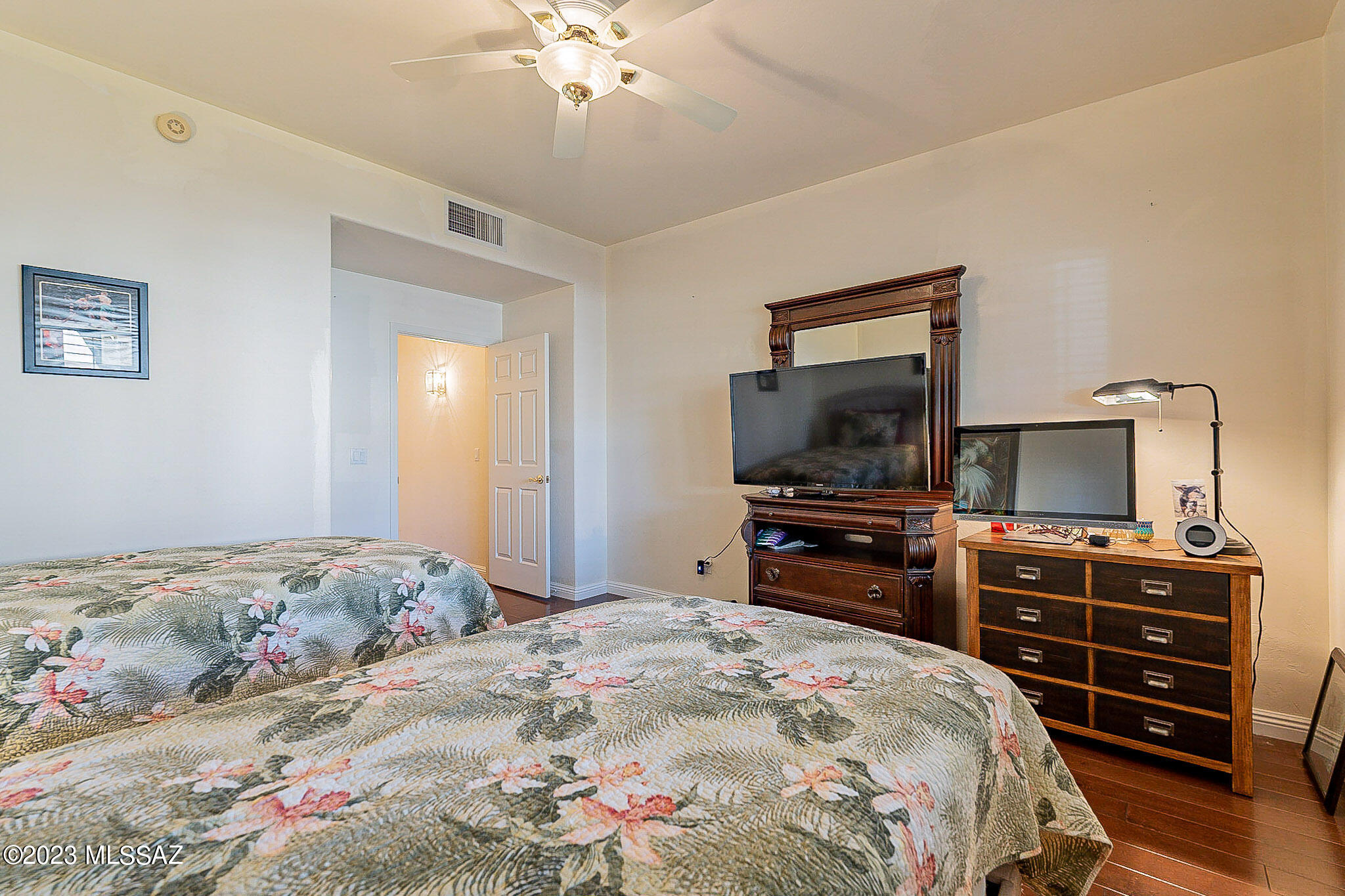 Riverbend - Sabino Canyon Road  (1-97) - Residential