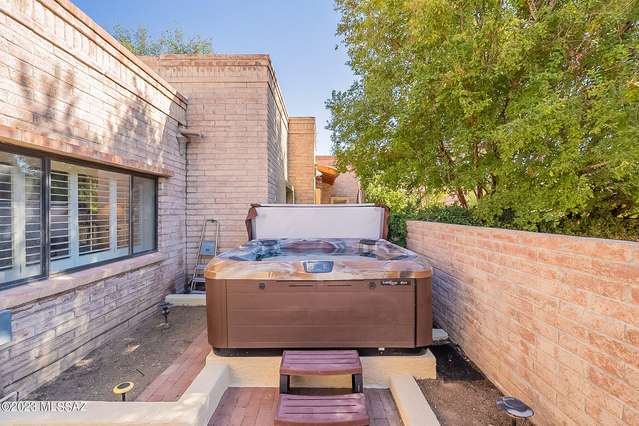 Riverbend - Sabino Canyon Road  (1-97) - Residential
