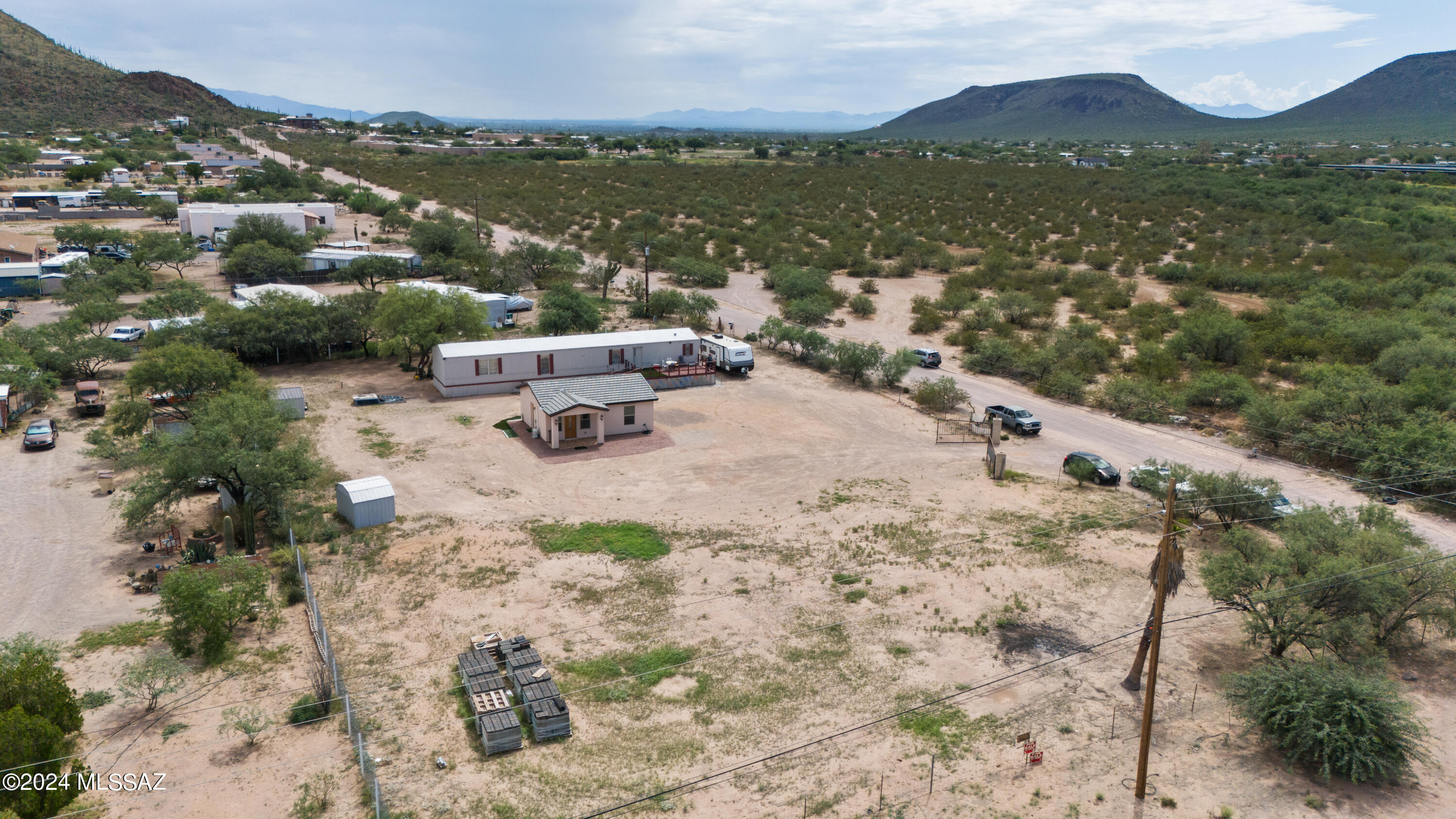 Photo 13 of 50 of 7255 S Camino De Oeste mobile home