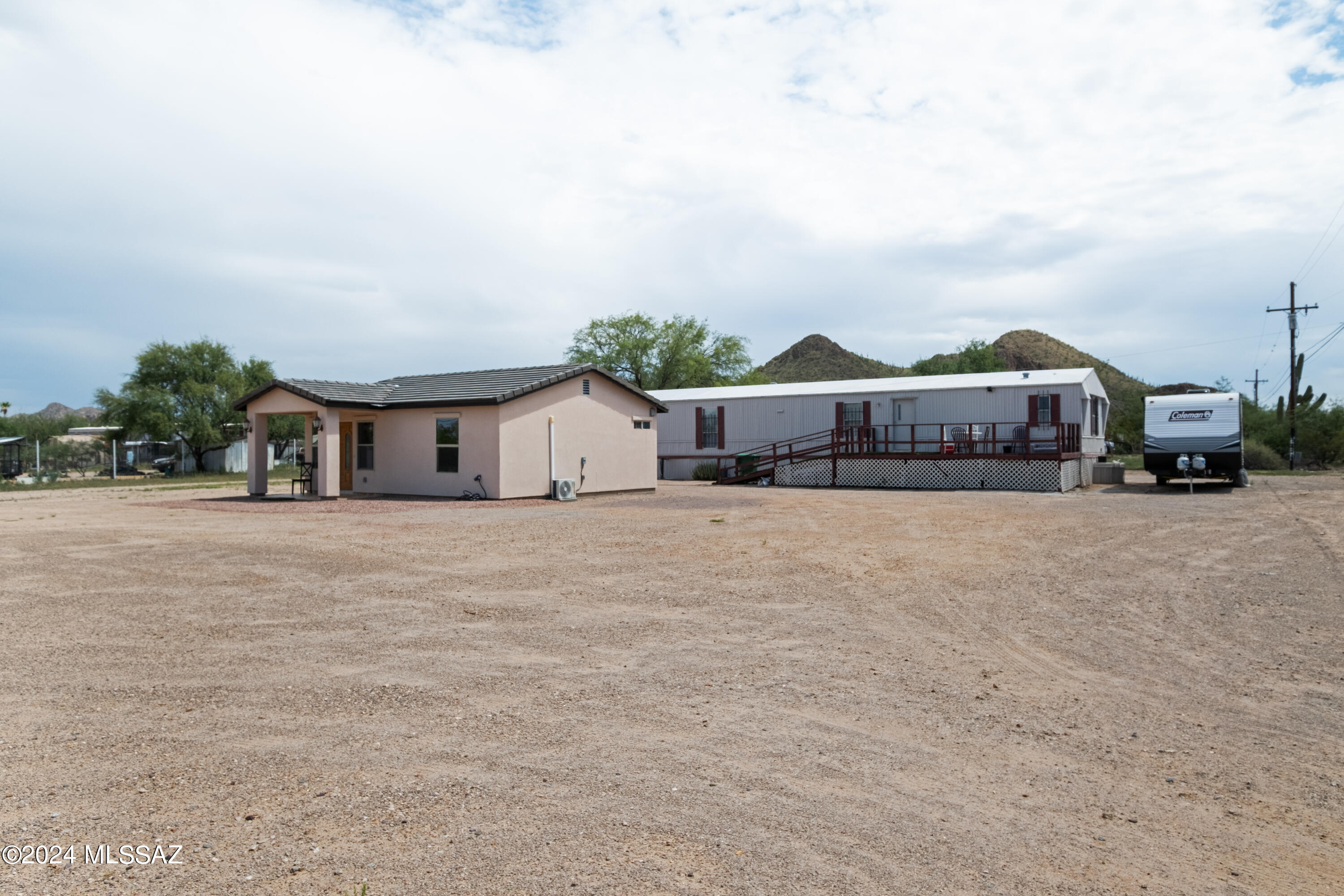 Photo 3 of 50 of 7255 S Camino De Oeste mobile home