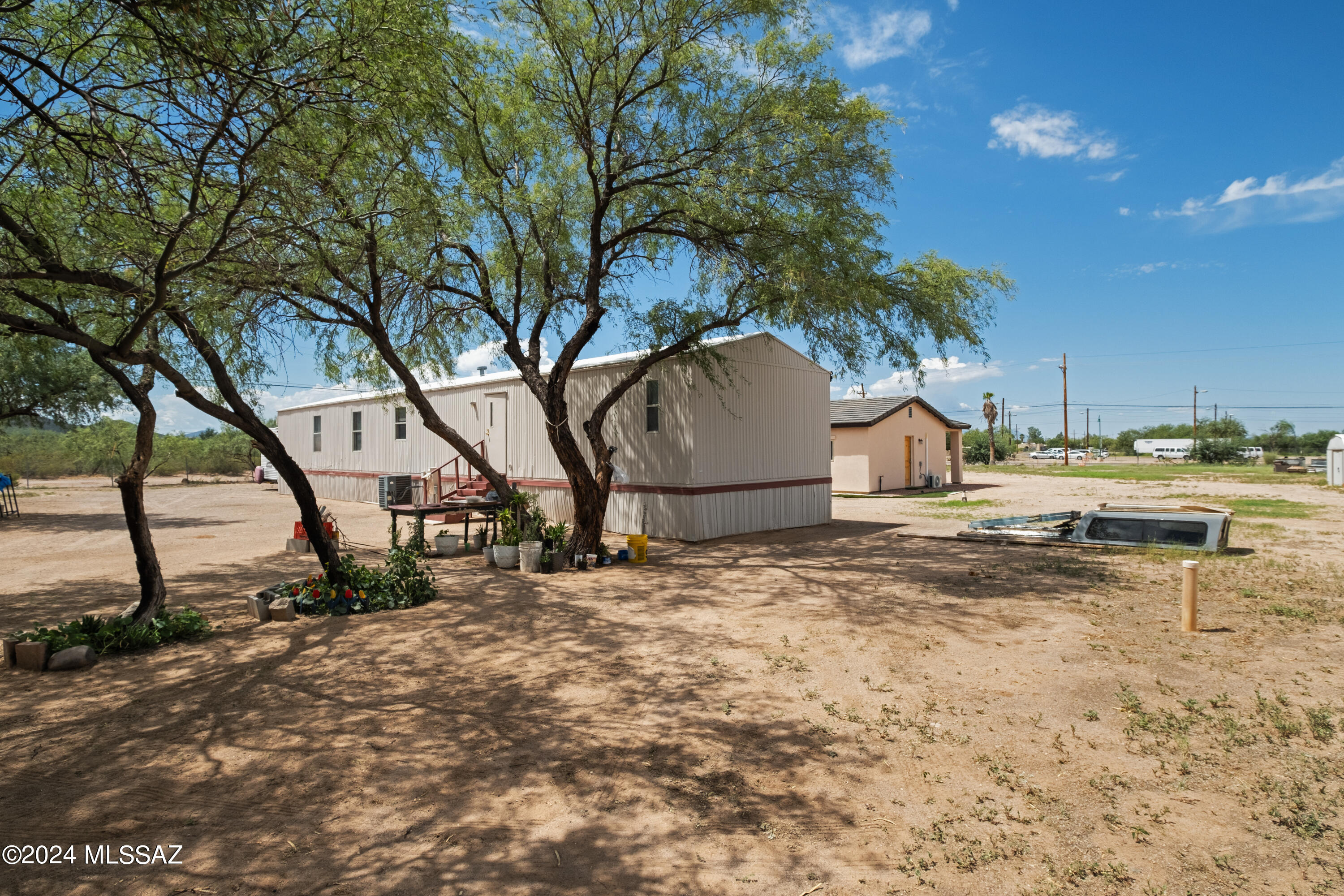 Photo 18 of 50 of 7255 S Camino De Oeste mobile home