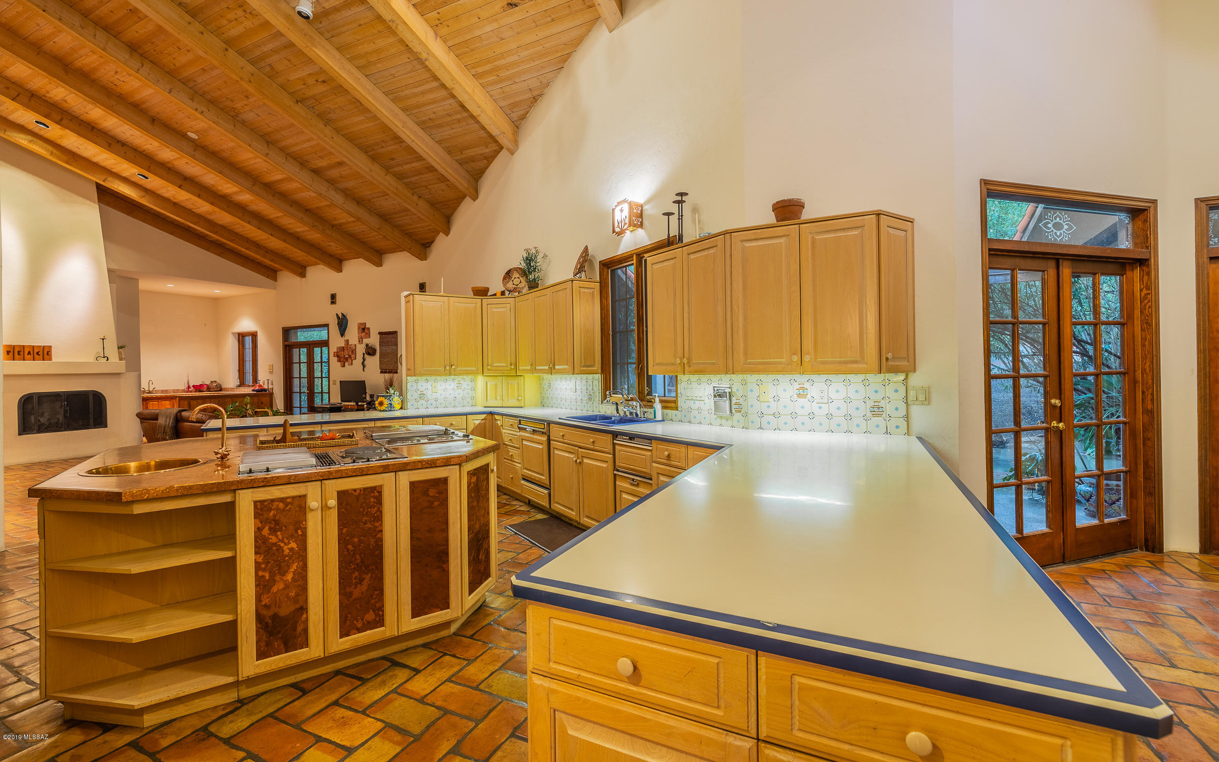 Finisterra (1-210) - Residential