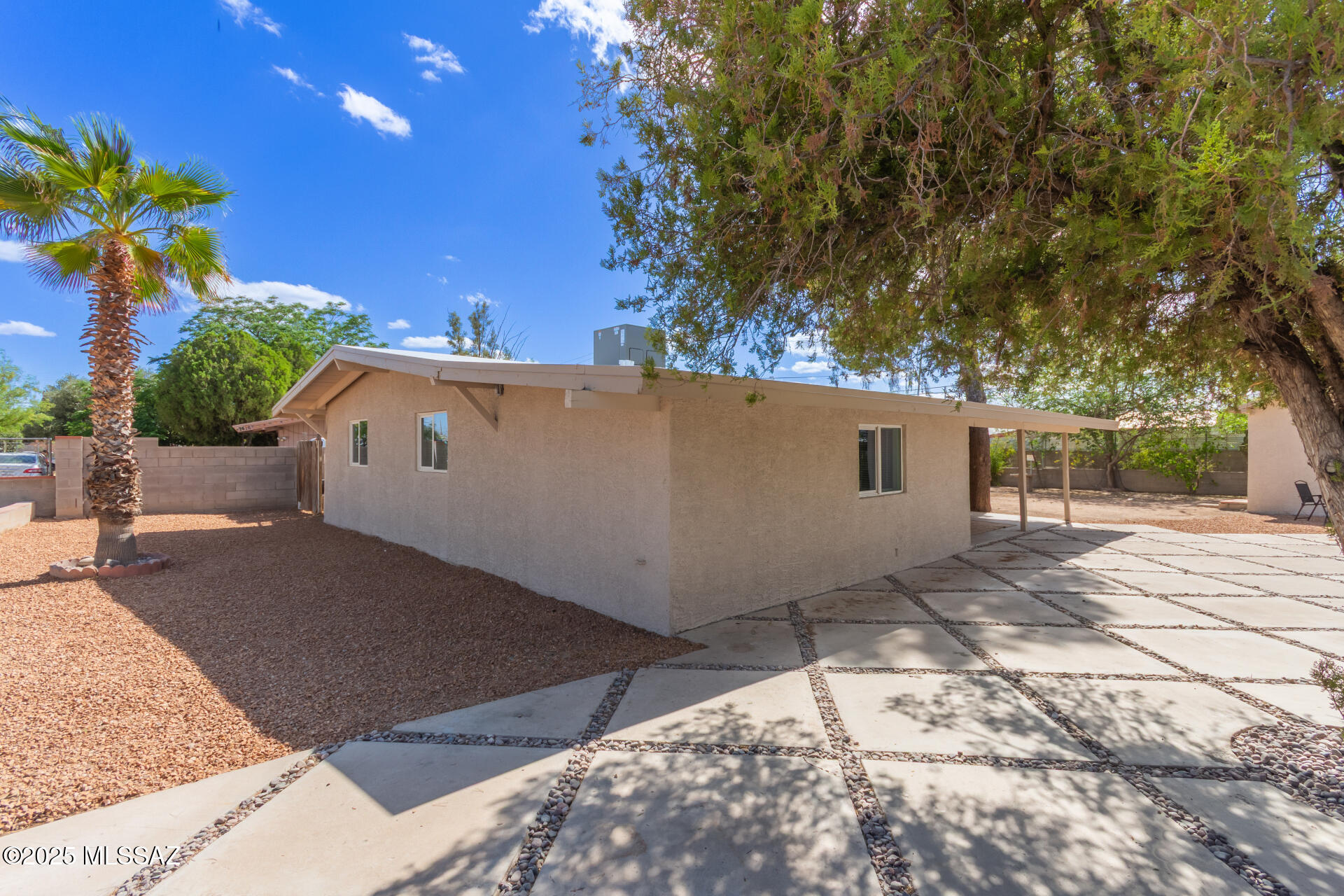Pueblo Gardens - Residential