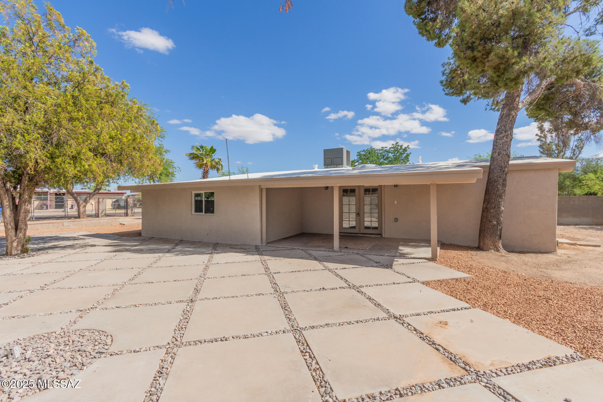 Pueblo Gardens - Residential