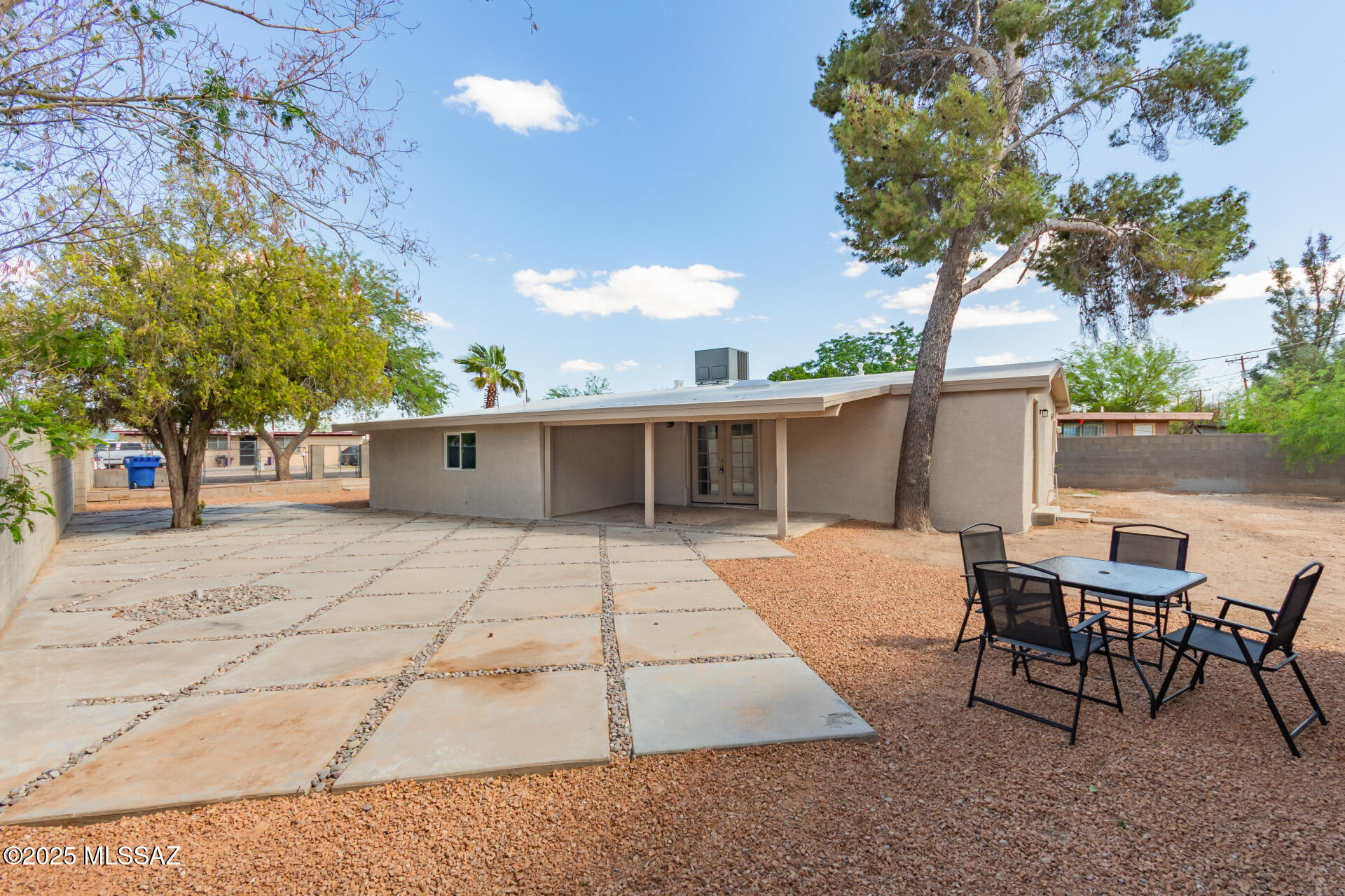 Pueblo Gardens - Residential